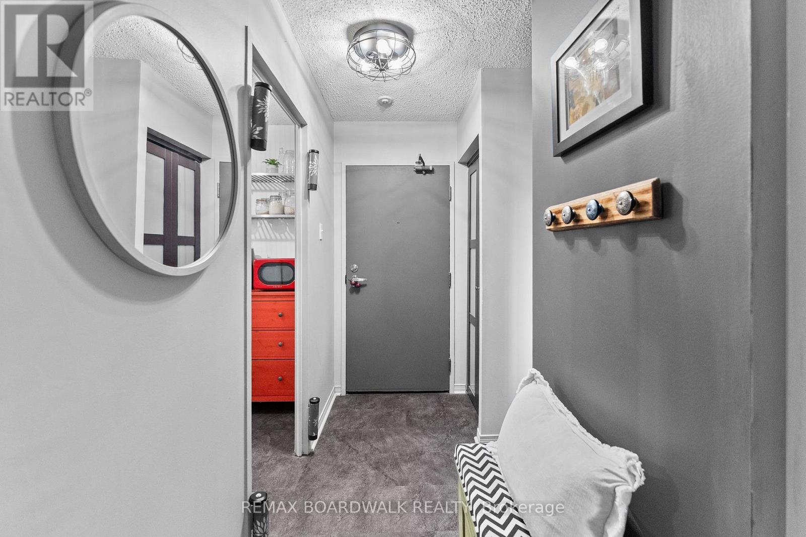 812 - 40 Landry Street, Ottawa, Ontario  K1L 8K4 - Photo 6 - X13487440