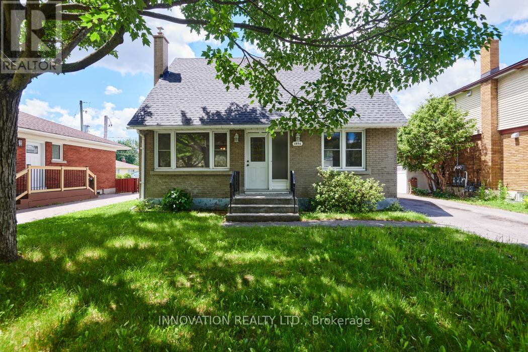 1956 Othello Avenue, Ottawa, Ontario  K1G 2A4 - Photo 1 - X13487536