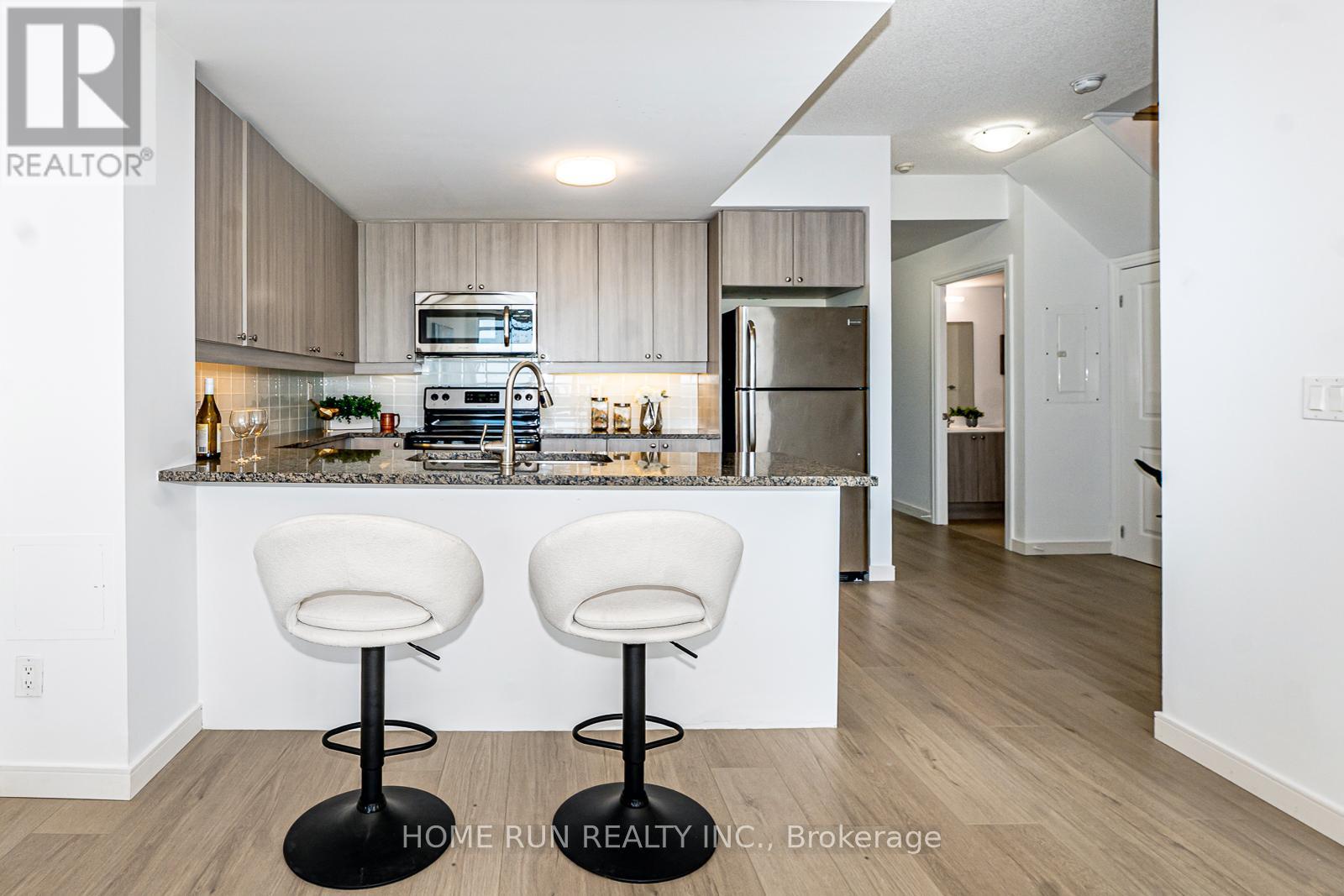 902e - 8110 Birchmount Road W, Markham, Ontario  L6G 0E3 - Photo 8 - N13489008