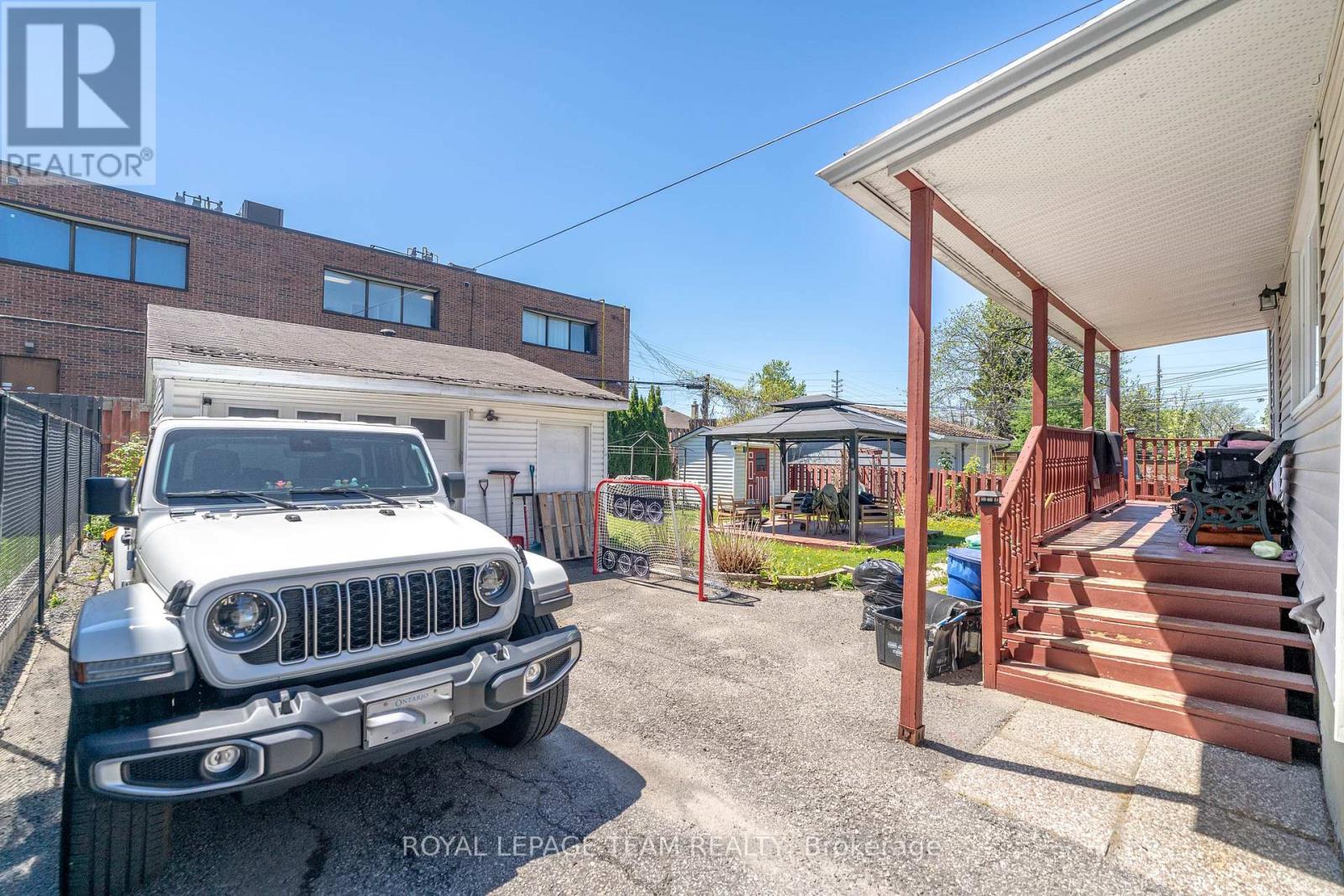 464 Mutual Street, Ottawa, Ontario  K1K 1C8 - Photo 4 - X13487756