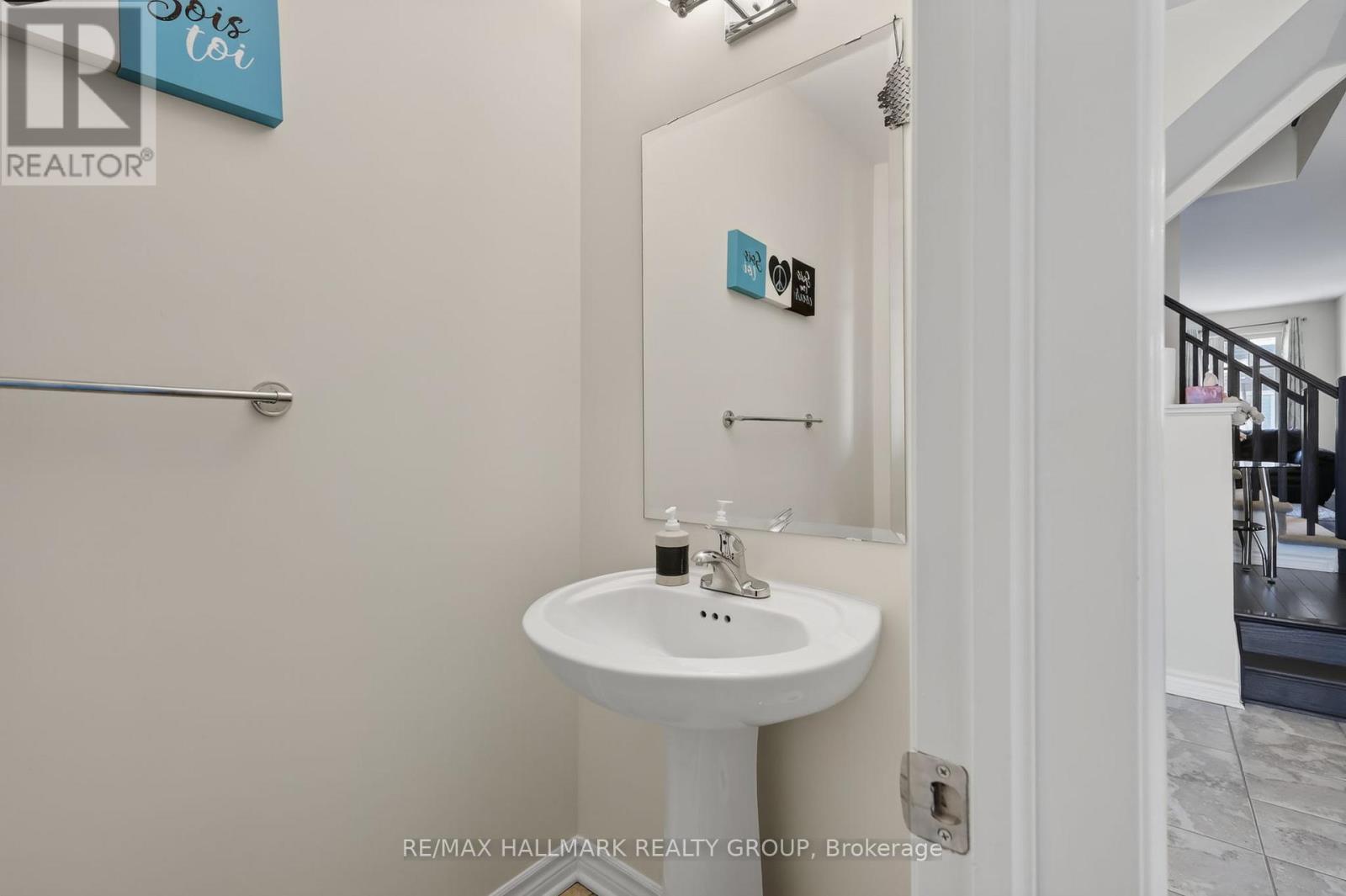 111 Eric Maloney Way, Ottawa, Ontario  K1T 0R2 - Photo 6 - X13487908