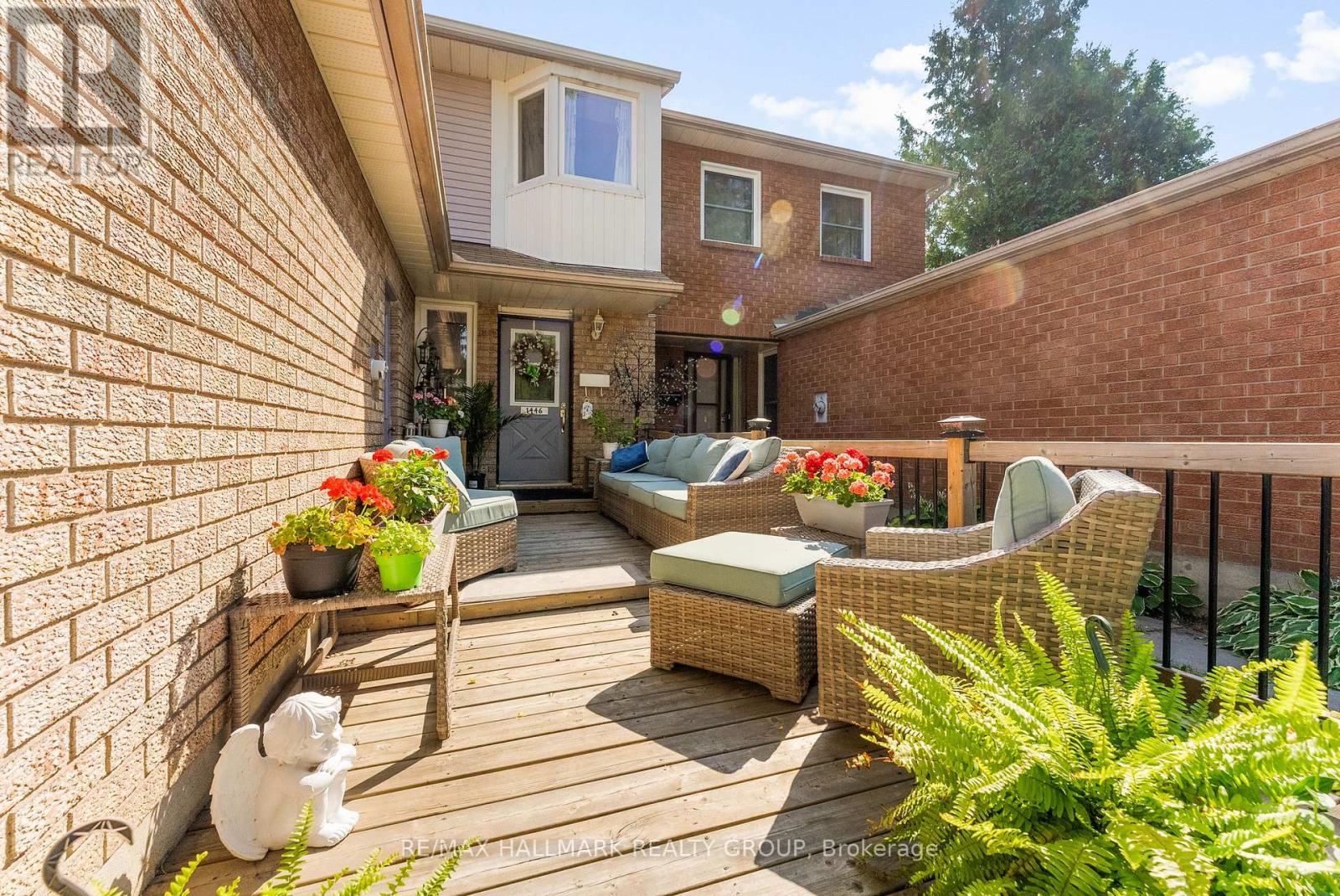 1446 Deavy Way, Ottawa, Ontario  K1E 2W8 - Photo 2 - X13488110