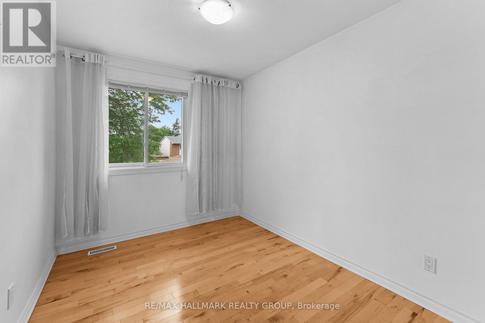 1446 Deavy Way, Ottawa, Ontario  K1E 2W8 - Photo 33 - X13488110