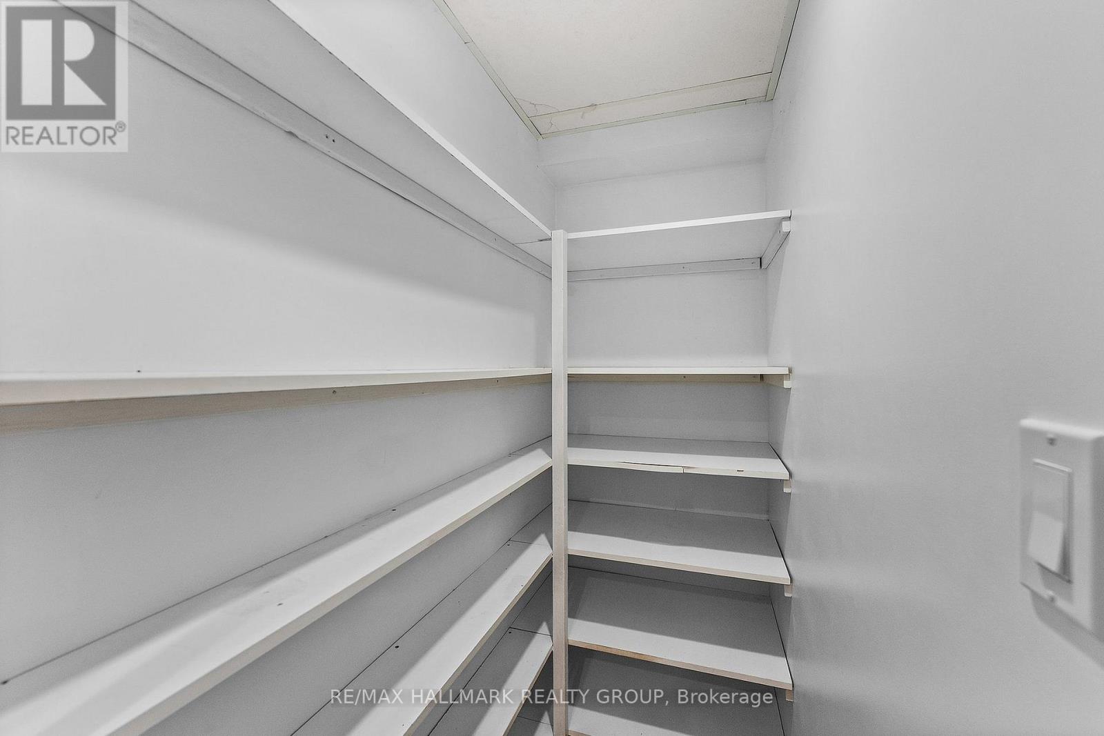 1446 Deavy Way, Ottawa, Ontario  K1E 2W8 - Photo 36 - X13488110