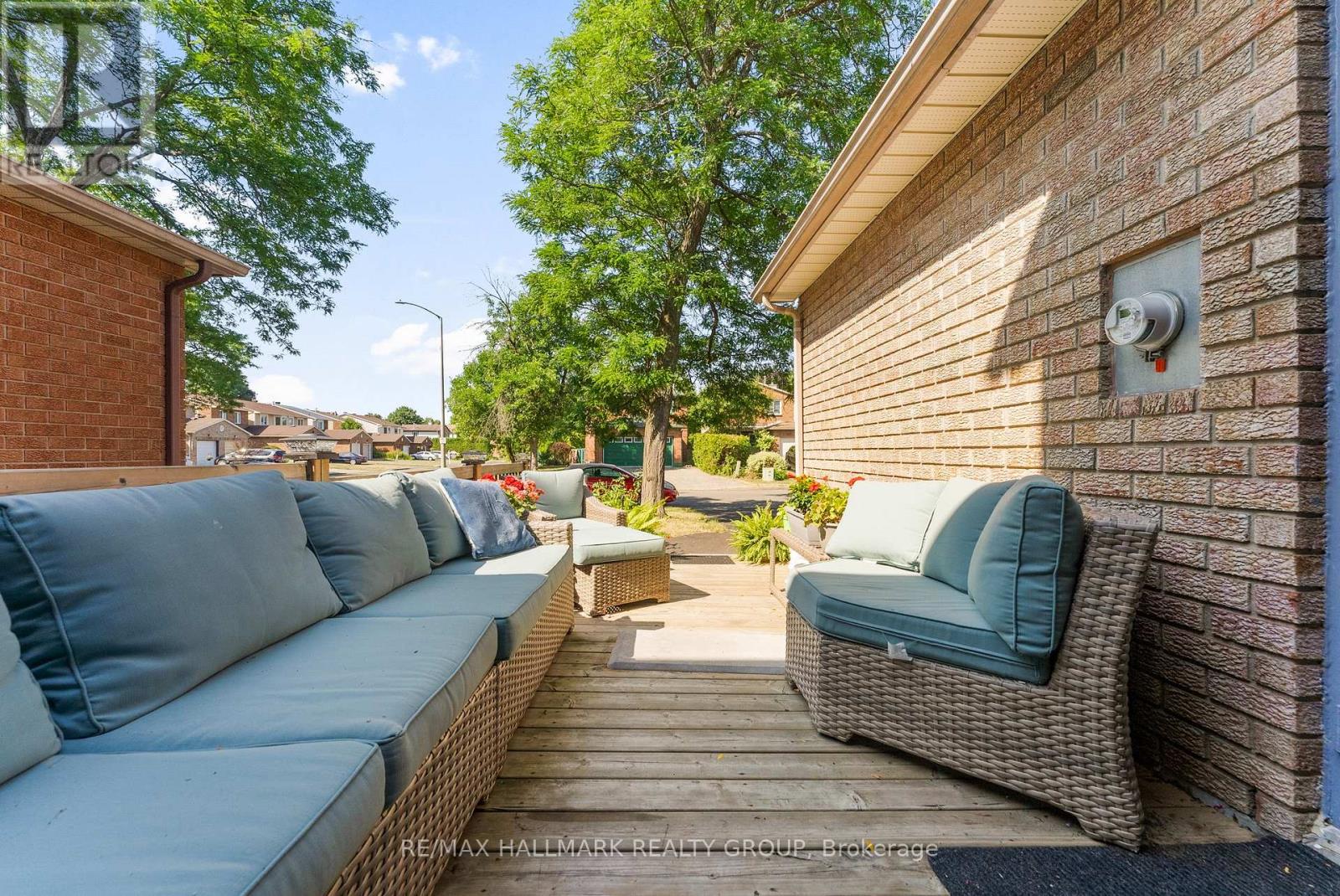 1446 Deavy Way, Ottawa, Ontario  K1E 2W8 - Photo 5 - X13488110