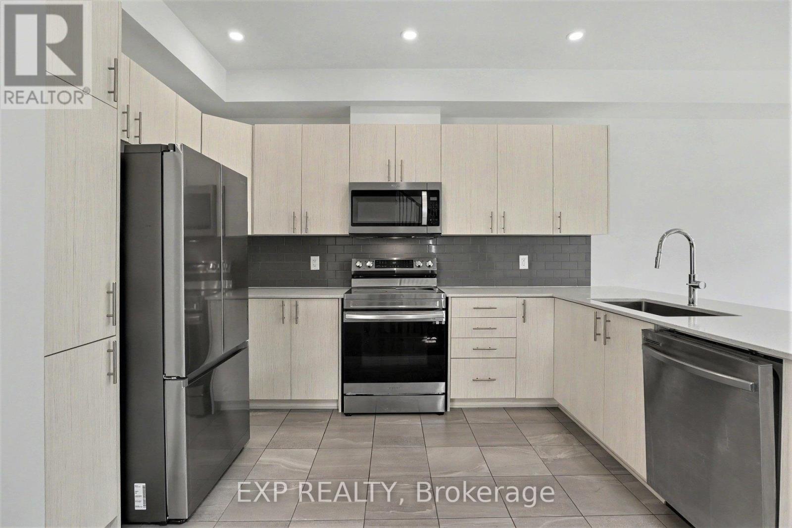 27 Moosonee Crescent, Ottawa, Ontario  K4M 0L9 - Photo 7 - X13488184
