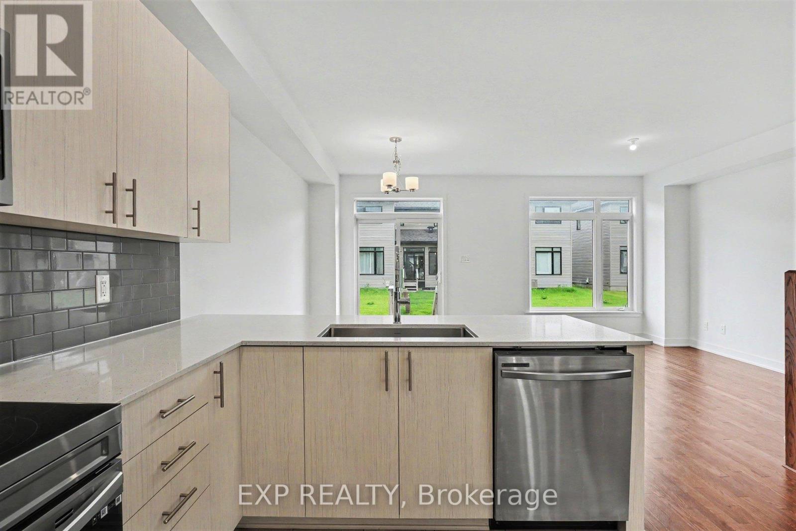 27 Moosonee Crescent, Ottawa, Ontario  K4M 0L9 - Photo 8 - X13488184