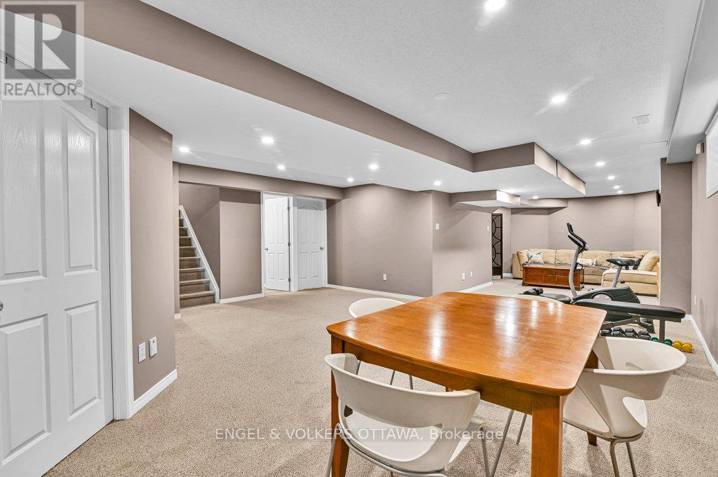 49 Grenwich Circle, Ottawa, Ontario  K2C 4G1 - Photo 24 - X13488214