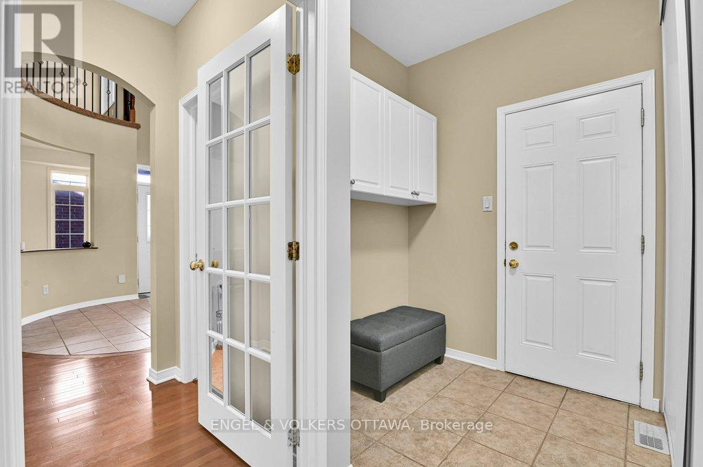 49 Grenwich Circle, Ottawa, Ontario  K2C 4G1 - Photo 6 - X13488214