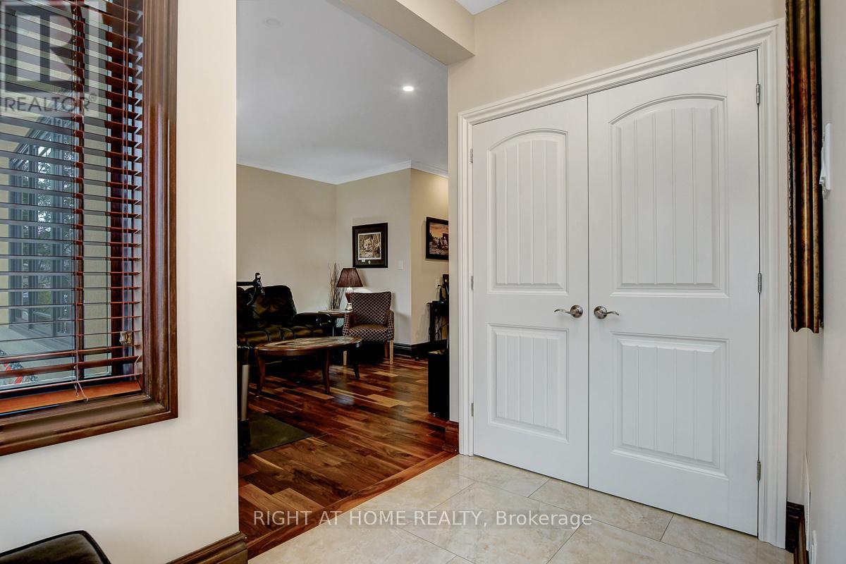 1271 Field Street, Ottawa, Ontario  K2C 2P9 - Photo 4 - X13488302