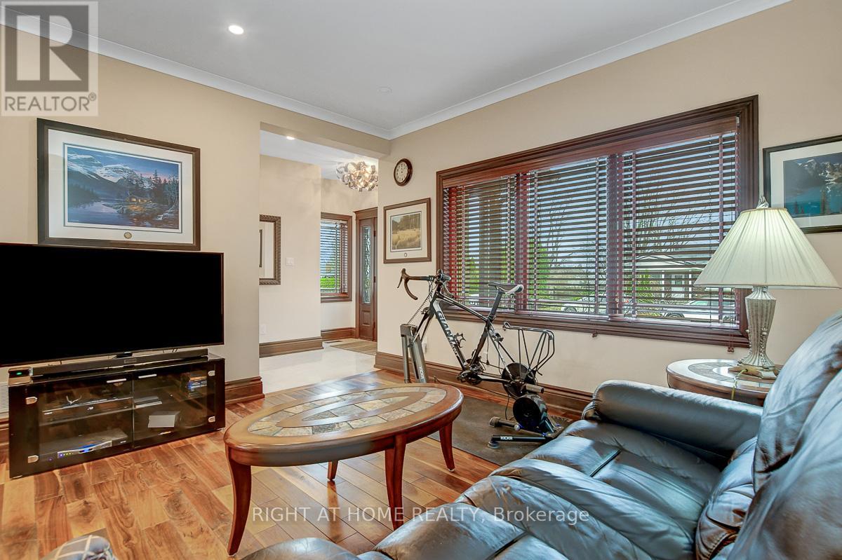 1271 Field Street, Ottawa, Ontario  K2C 2P9 - Photo 7 - X13488302