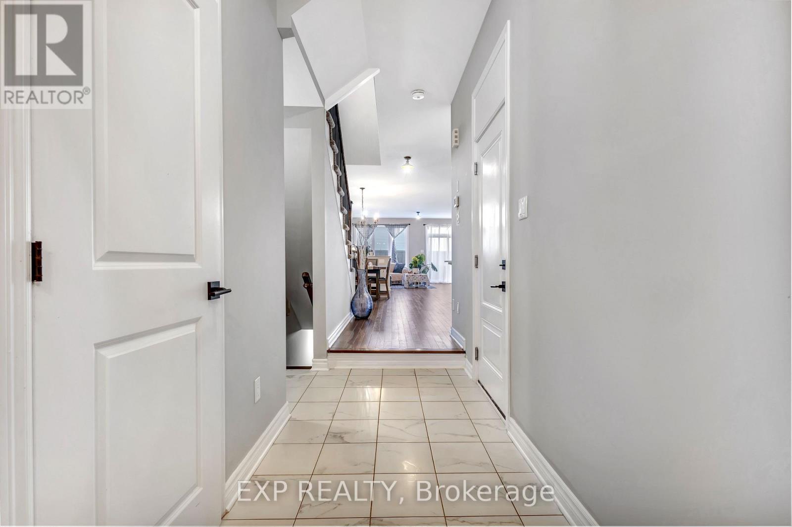 180 Jardiniere Street, Ottawa, Ontario  K2S 2K1 - Photo 5 - X13488398
