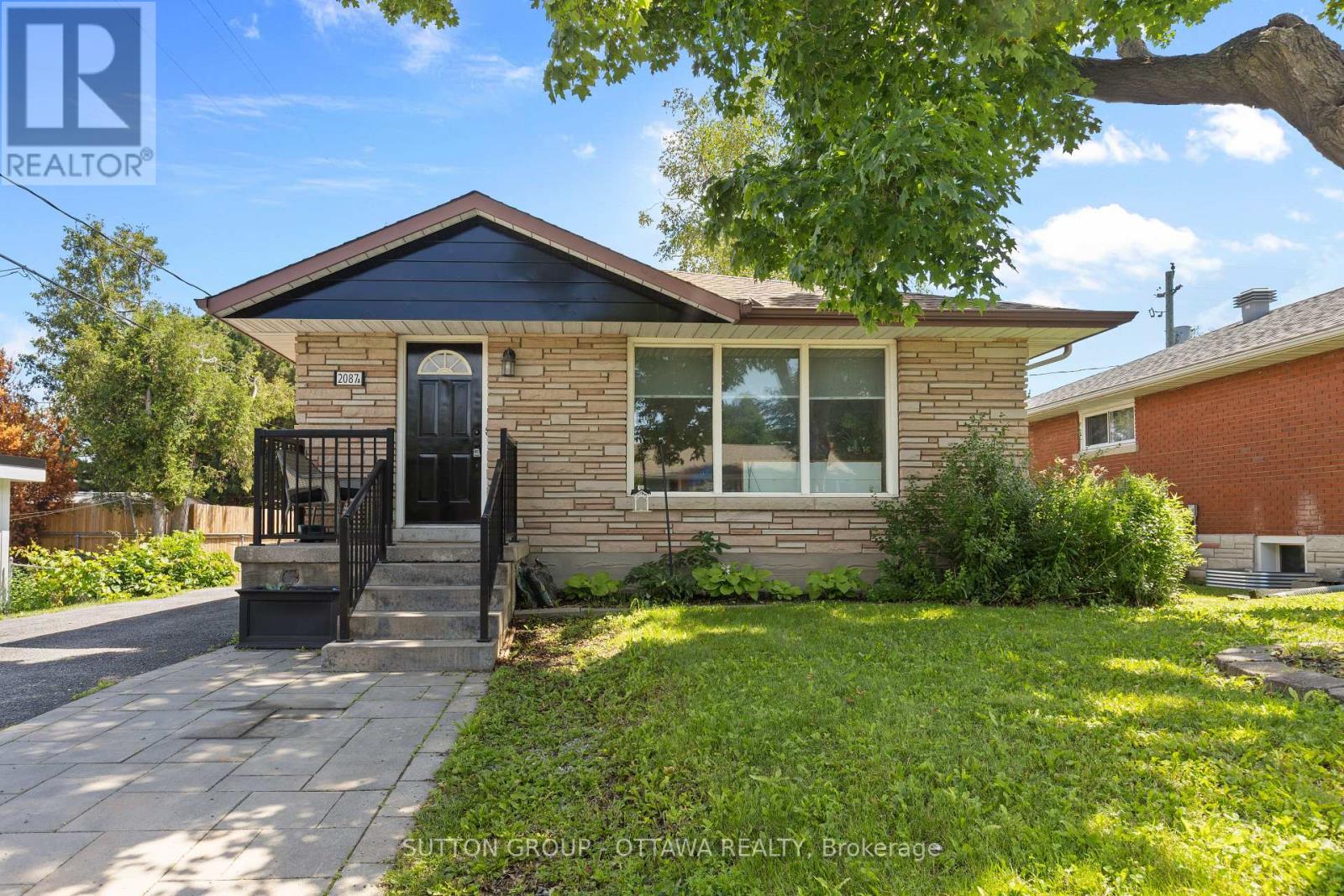 2087 Haig Drive, Ottawa, Ontario  K1G 2K8 - Photo 1 - X13488720