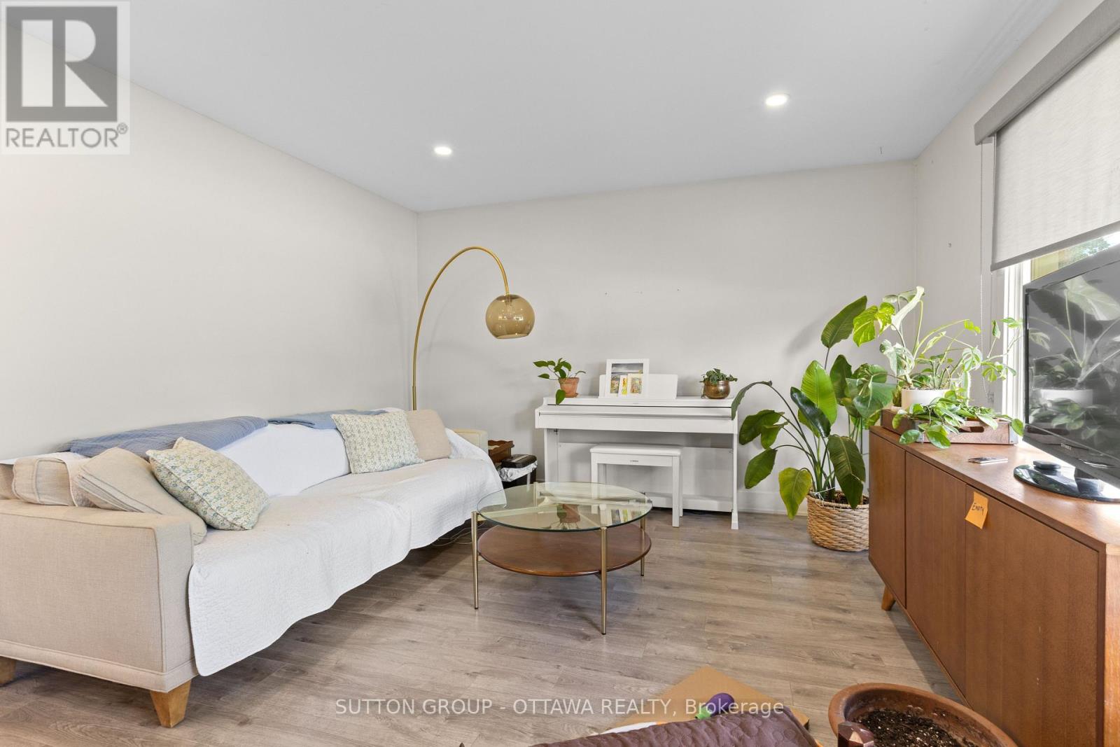 2087 Haig Drive, Ottawa, Ontario  K1G 2K8 - Photo 6 - X13488720