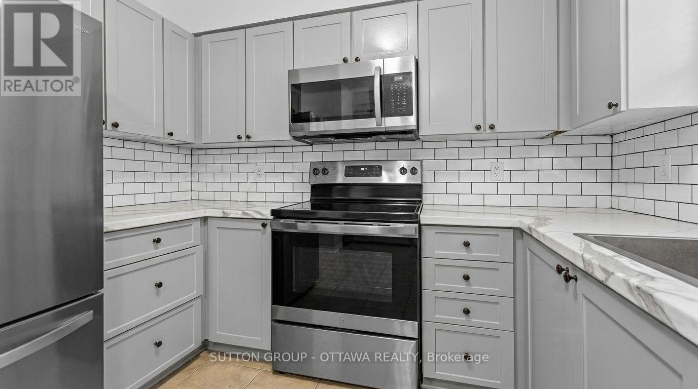 318 Gotham Private, Ottawa, Ontario  K2C 4G7 - Photo 10 - X13488858