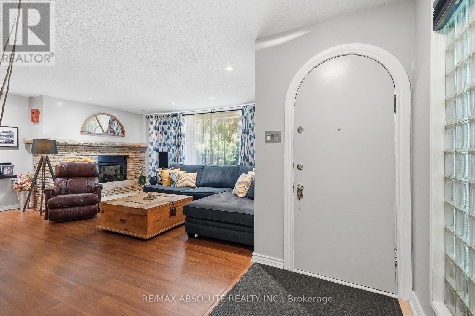 829 Montreal Road, Ottawa, Ontario  K1K 0S9 - Photo 6 - X13489042