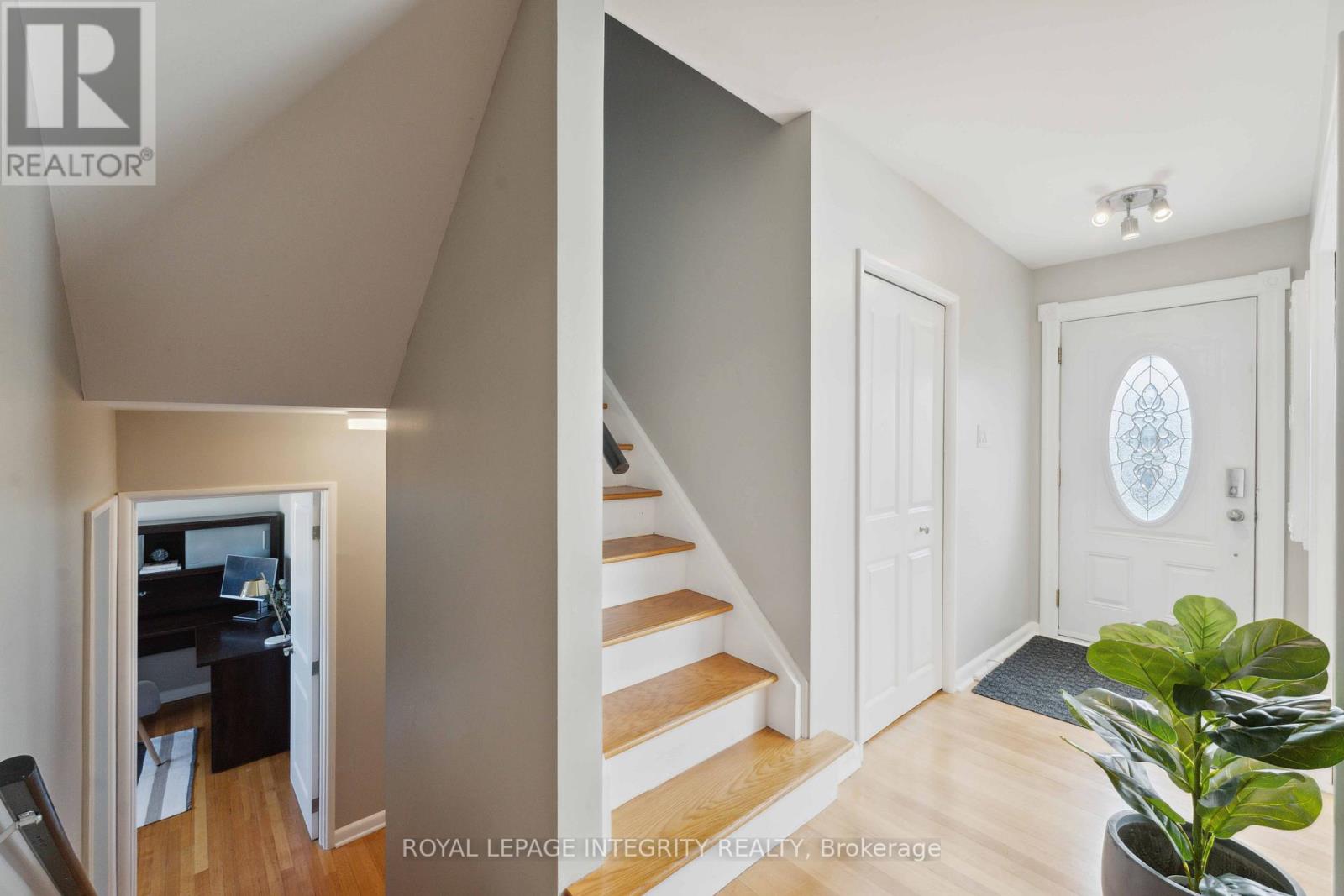 29 Pritchard Drive, Ottawa, Ontario  K2G 1B2 - Photo 4 - X13489134