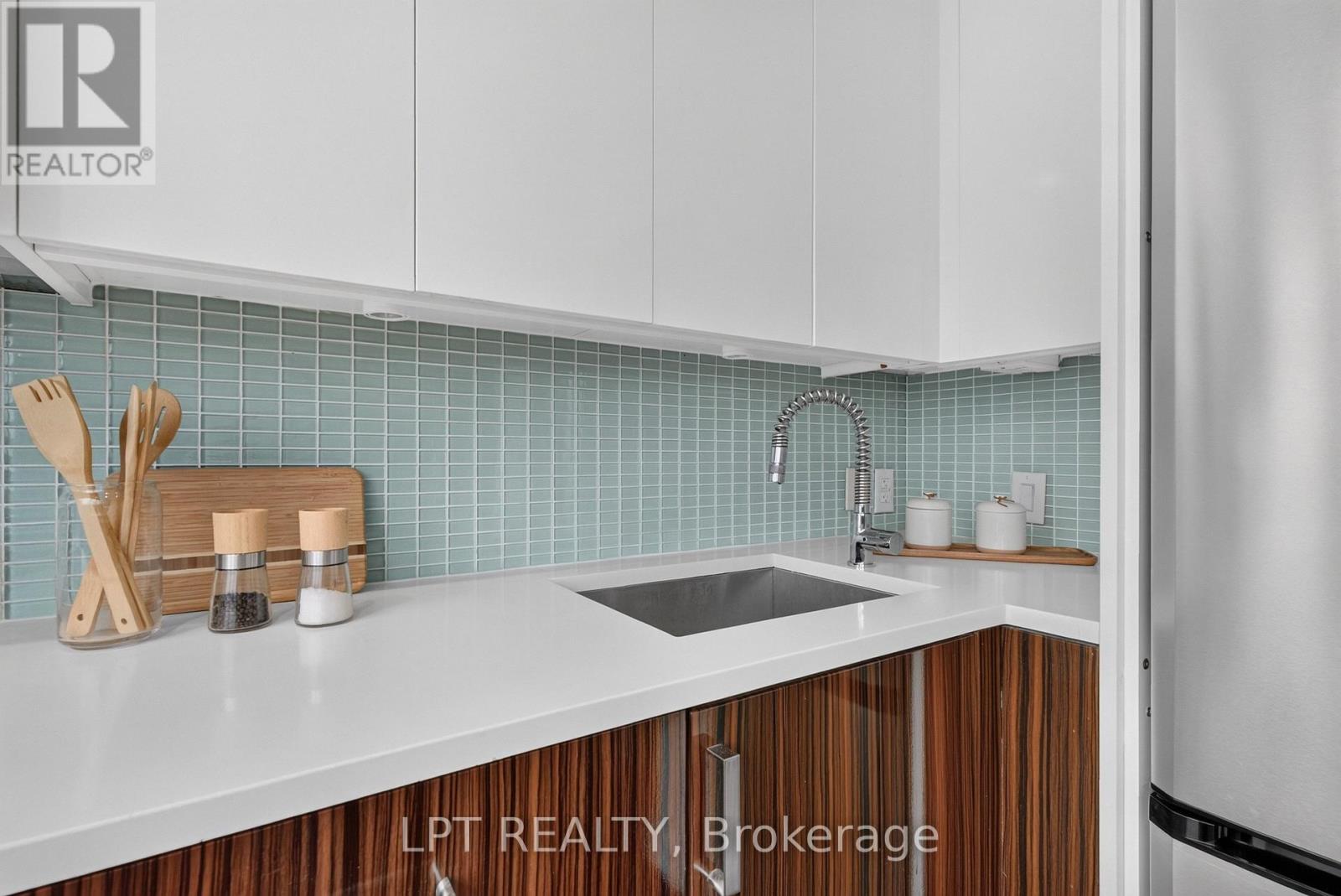 1004 - 201 Parkdale Avenue, Ottawa, Ontario  K1Y 1E8 - Photo 14 - X13489142