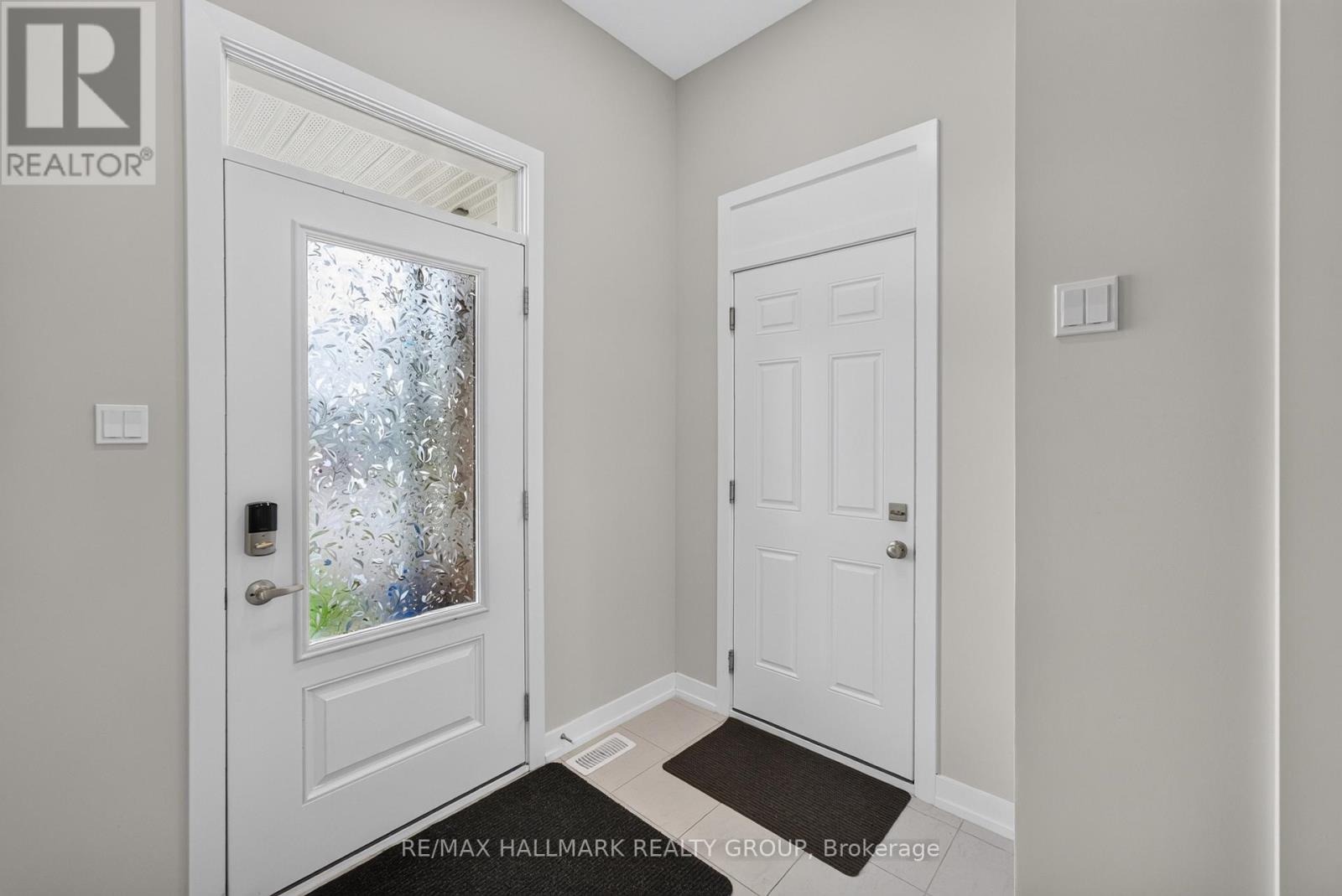 627 Alopex Row, Ottawa, Ontario  K0A 2Z0 - Photo 4 - X13489150