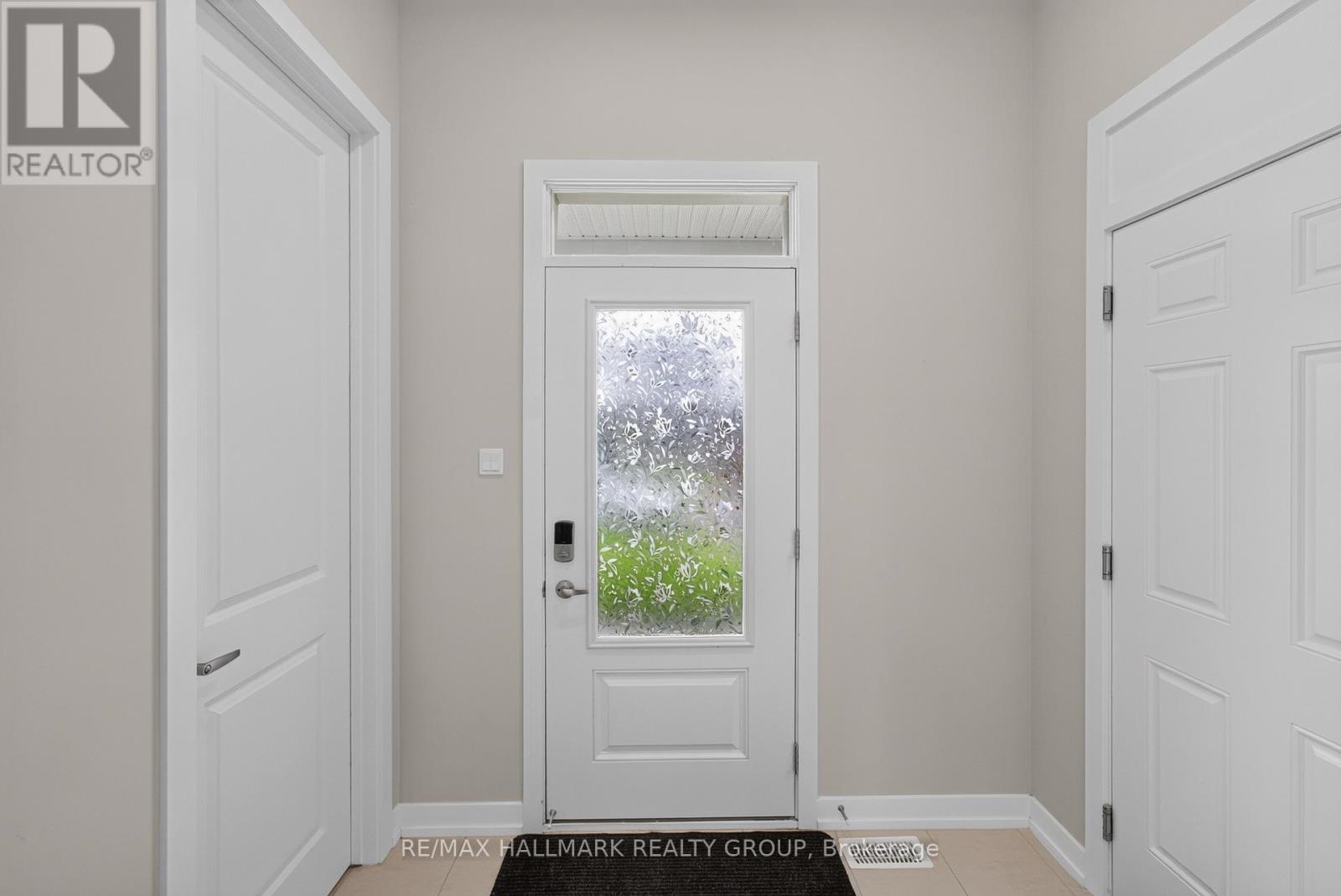 627 Alopex Row, Ottawa, Ontario  K0A 2Z0 - Photo 5 - X13489150