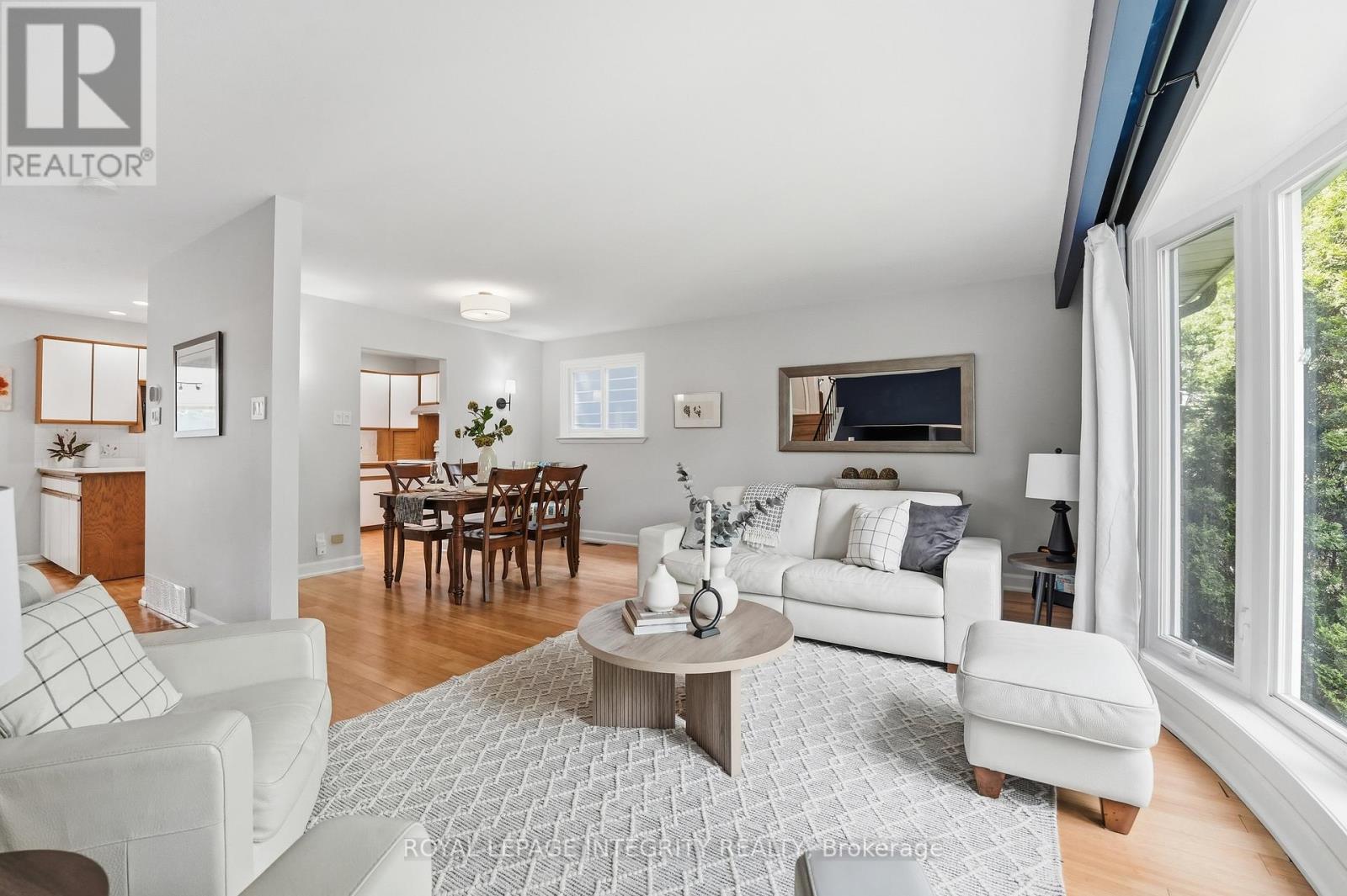6 Woodview Crescent, Ottawa, Ontario  K1B 3A9 - Photo 17 - X13489264