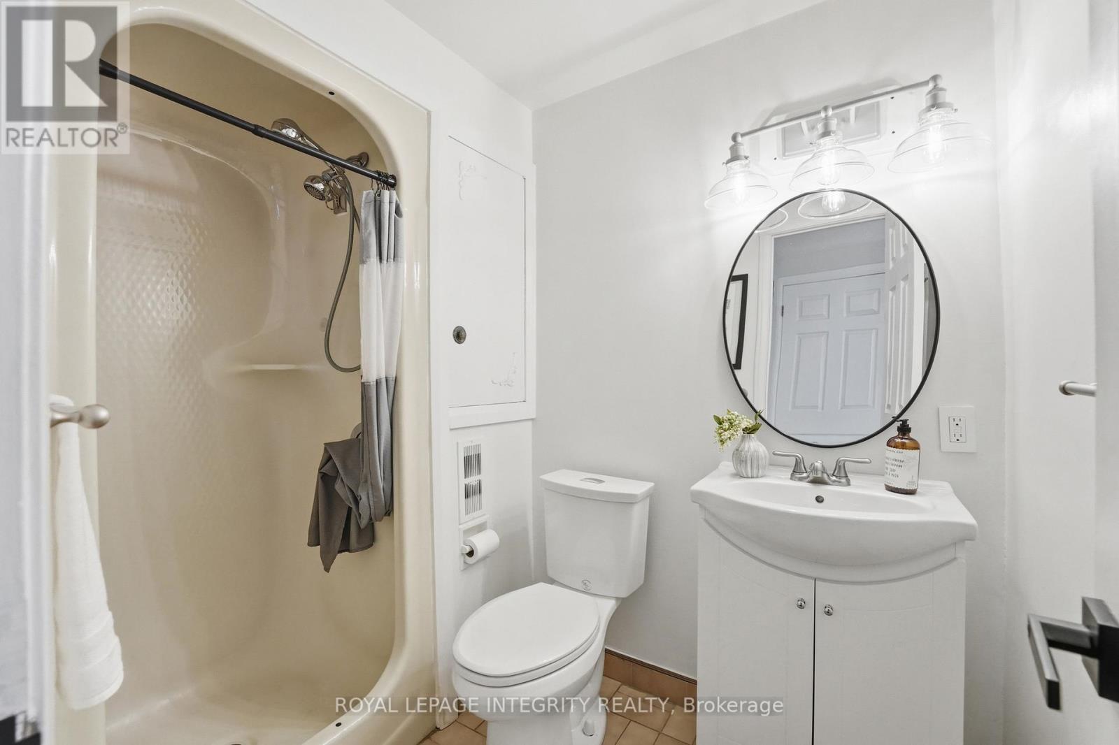 6 Woodview Crescent, Ottawa, Ontario  K1B 3A9 - Photo 22 - X13489264