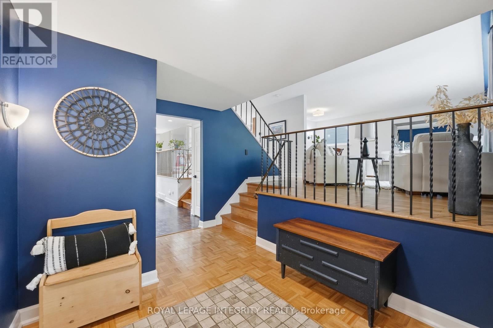 6 Woodview Crescent, Ottawa, Ontario  K1B 3A9 - Photo 28 - X13489264