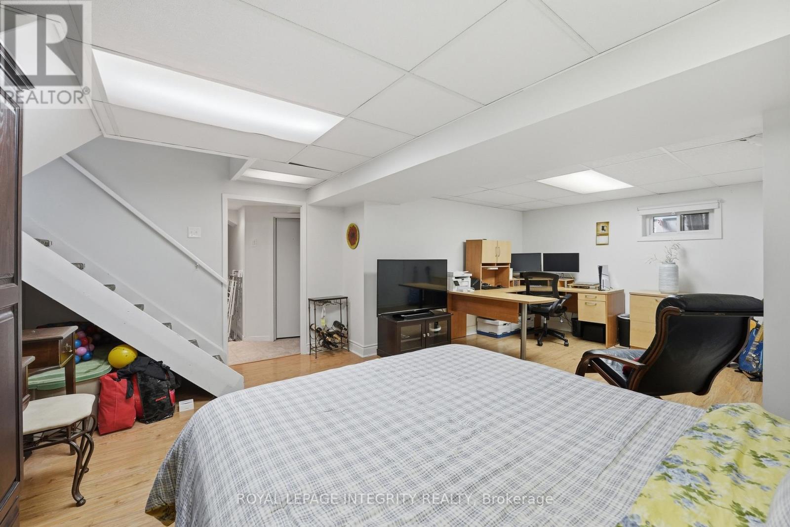 6 Woodview Crescent, Ottawa, Ontario  K1B 3A9 - Photo 29 - X13489264