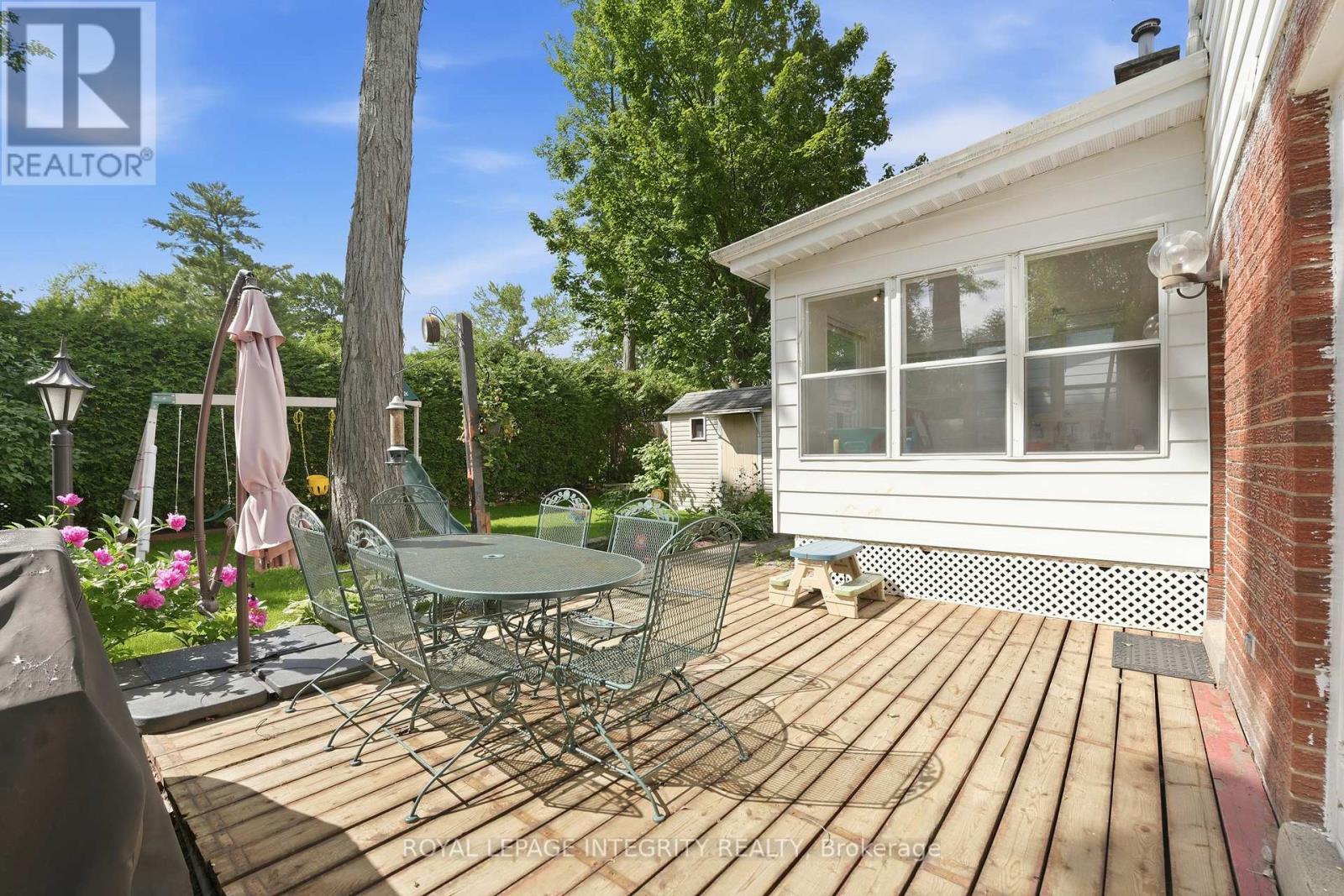 6 Woodview Crescent, Ottawa, Ontario  K1B 3A9 - Photo 36 - X13489264