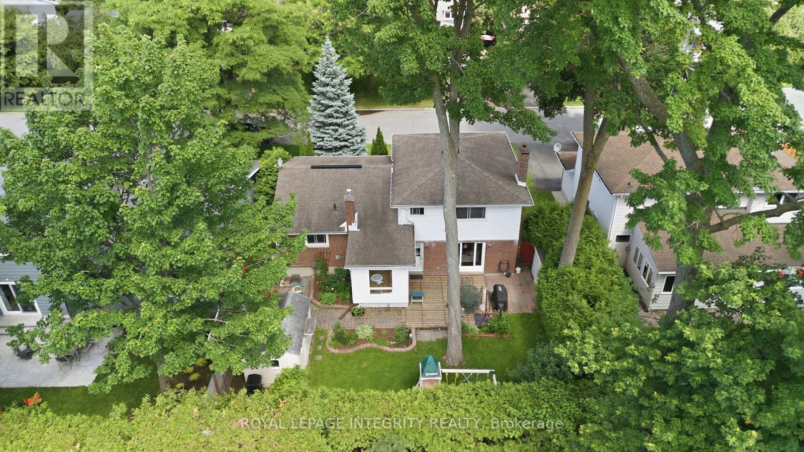 6 Woodview Crescent, Ottawa, Ontario  K1B 3A9 - Photo 40 - X13489264
