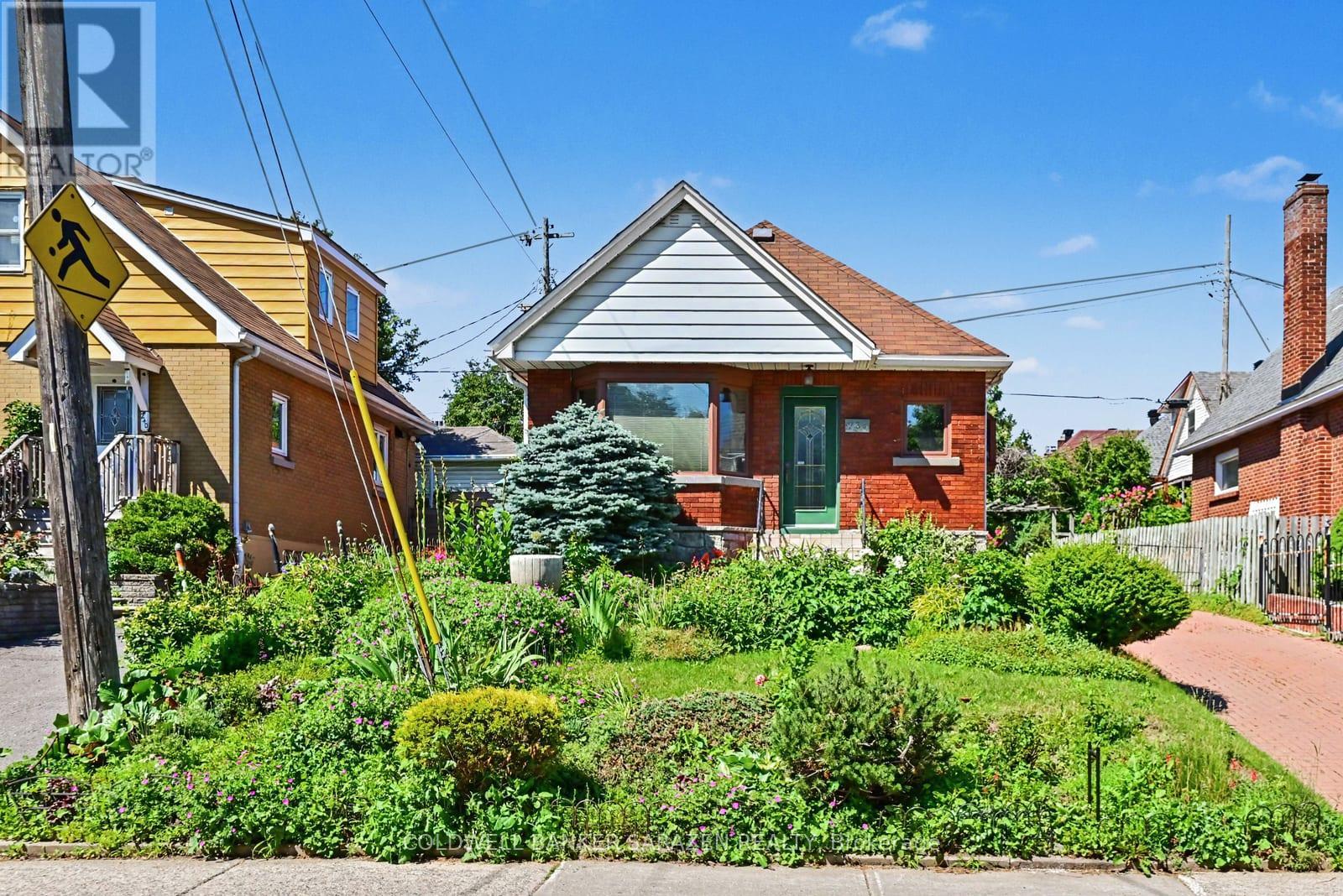 238 Fairmont Avenue, Ottawa, Ontario  K1Y 1X9 - Photo 2 - X13489290