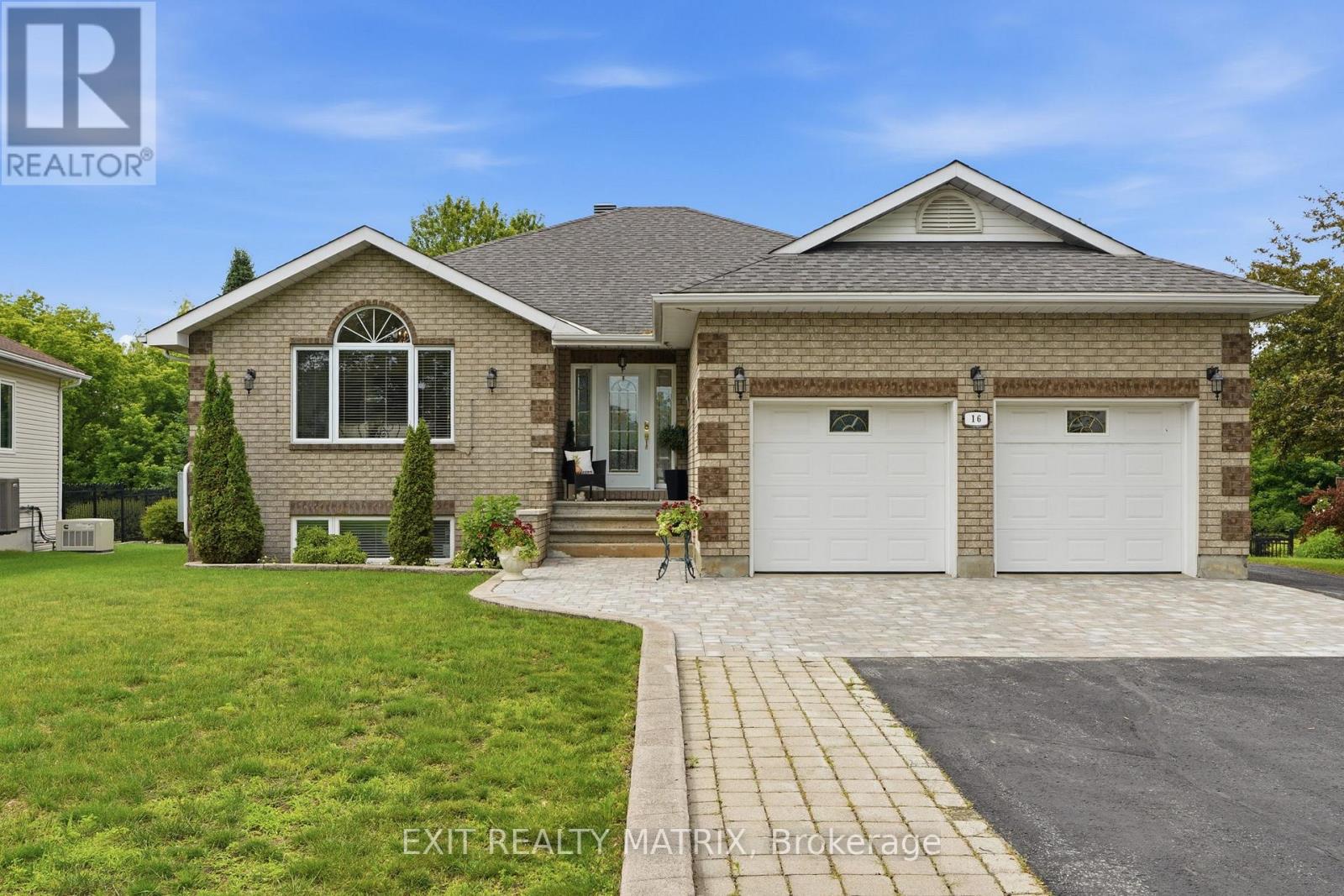 16 Richelieu Street, Russell, Ontario  K0A 1W0 - Photo 1 - X13489754