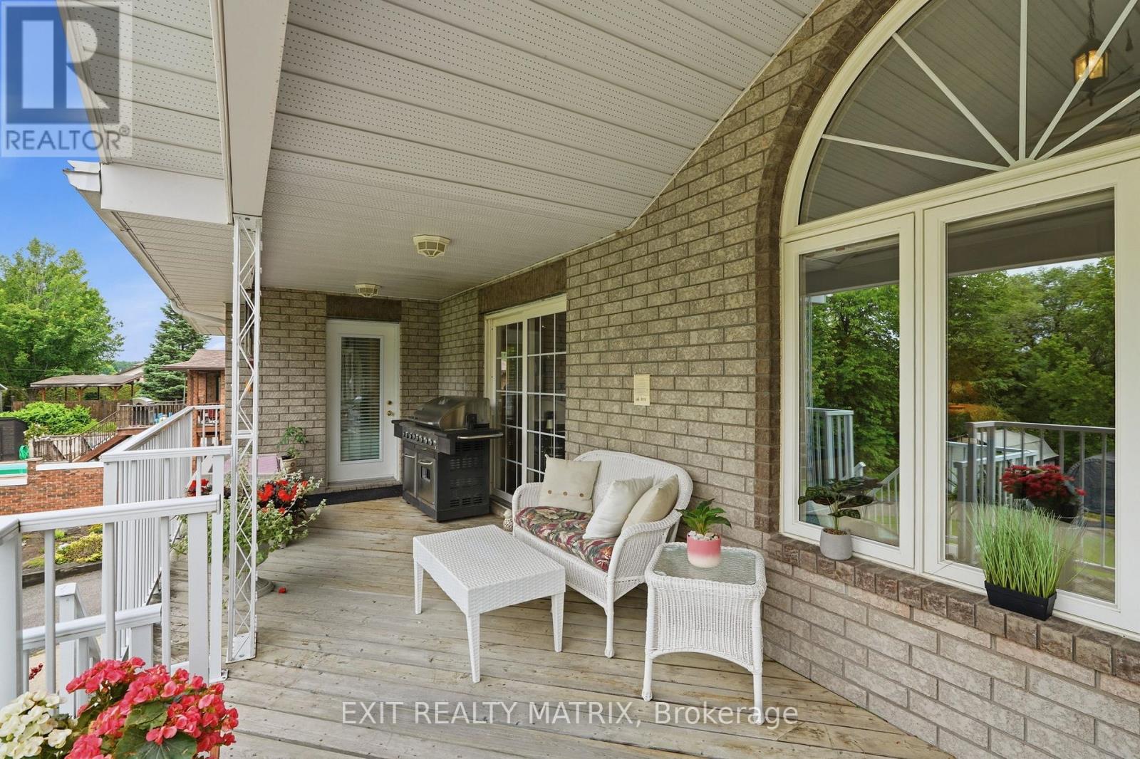 16 Richelieu Street, Russell, Ontario  K0A 1W0 - Photo 38 - X13489754