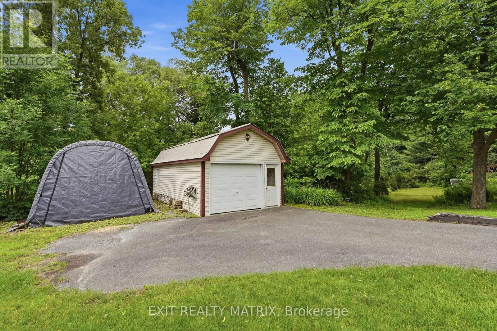 16 Richelieu Street, Russell, Ontario  K0A 1W0 - Photo 41 - X13489754