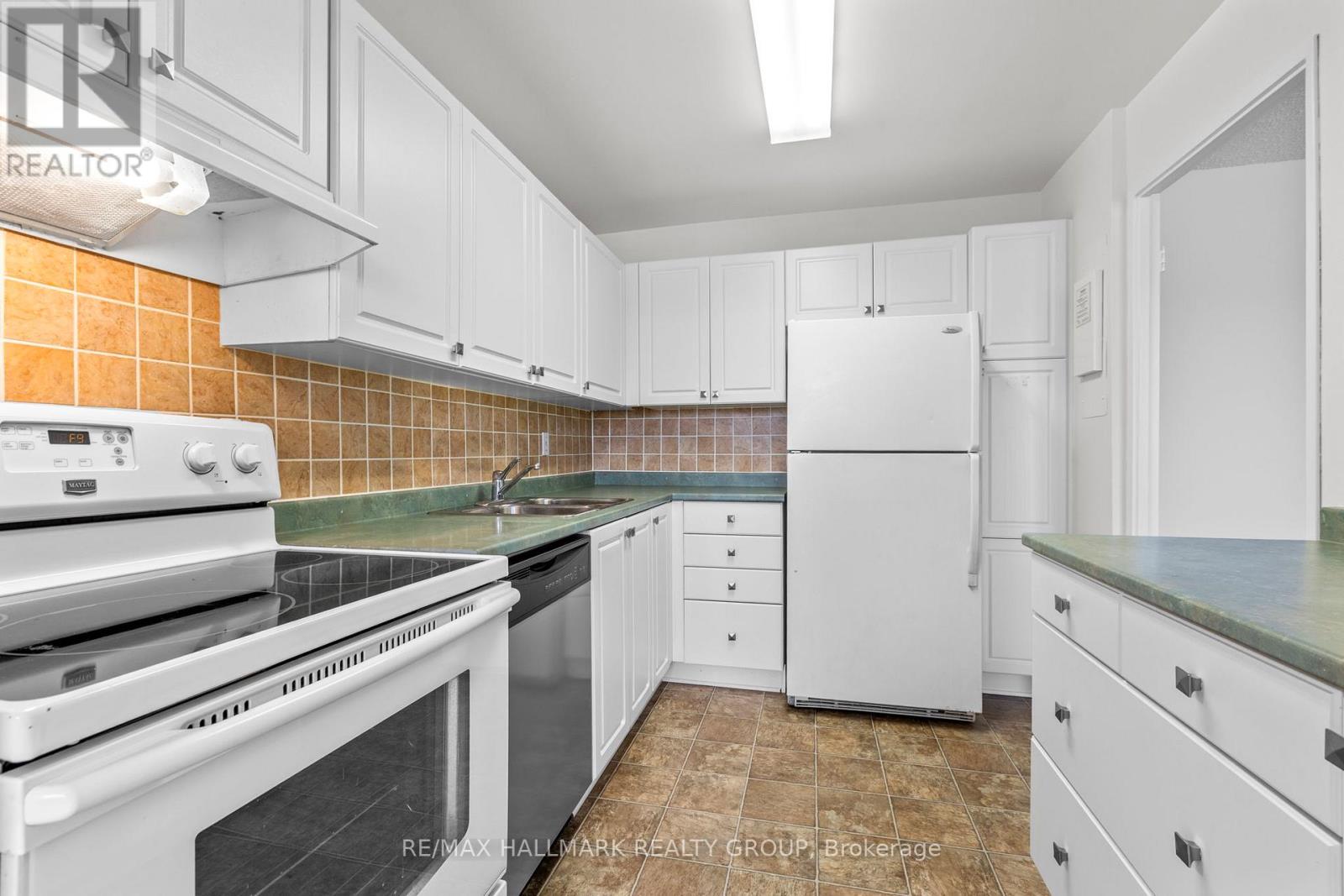 805 - 265 Poulin Avenue, Ottawa, Ontario  K2B 7Y8 - Photo 10 - X13489906