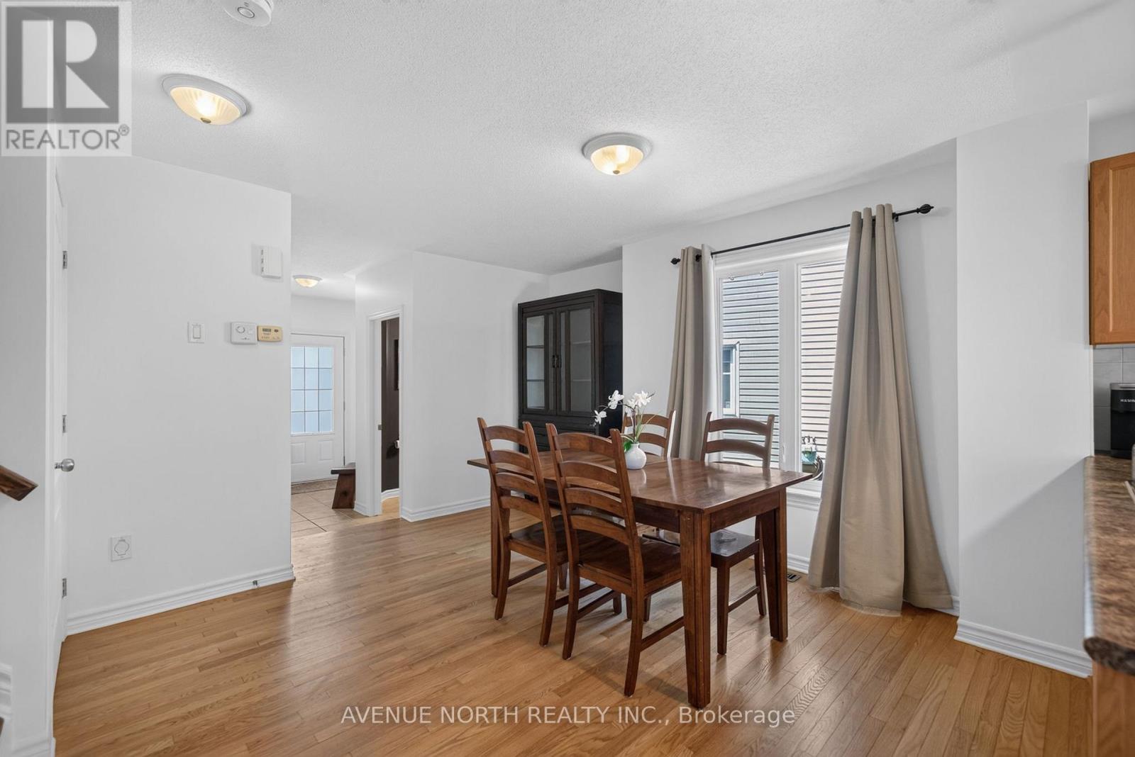 4223 Kelly Farm Drive, Ottawa, Ontario  K1T 0A5 - Photo 6 - X13489932