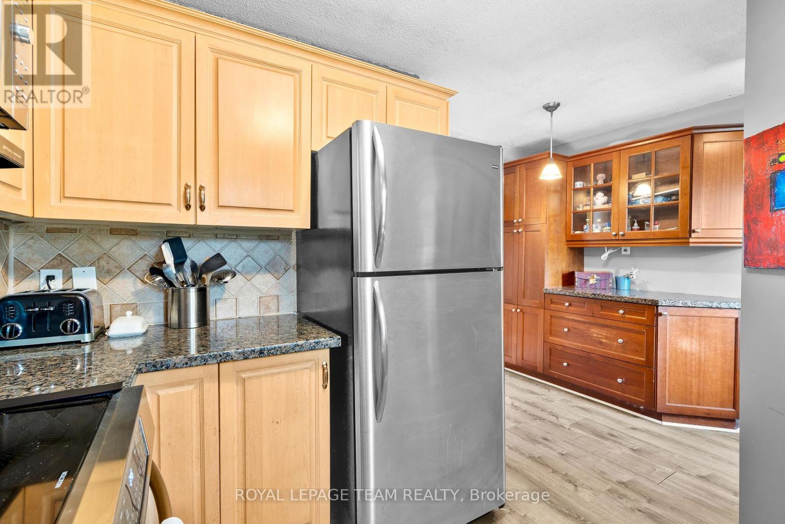 421 Greenwood Avenue, Ottawa, Ontario  K2A 0X5 - Photo 5 - X13490018