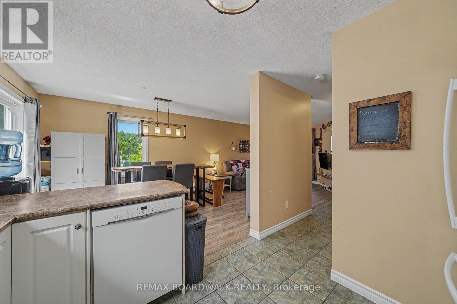 38 Roger Crescent, Casselman, Ontario  K0A 1M0 - Photo 12 - X13490044