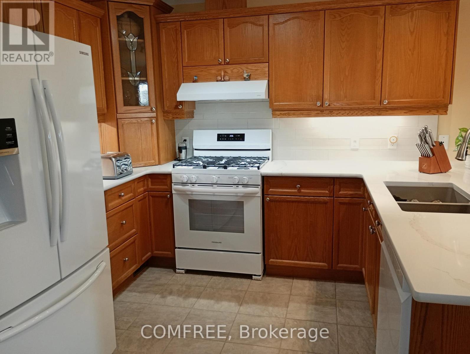 35 Tanya Drive, Southwest Middlesex, Ontario  N0L 1M0 - Photo 18 - X13490048