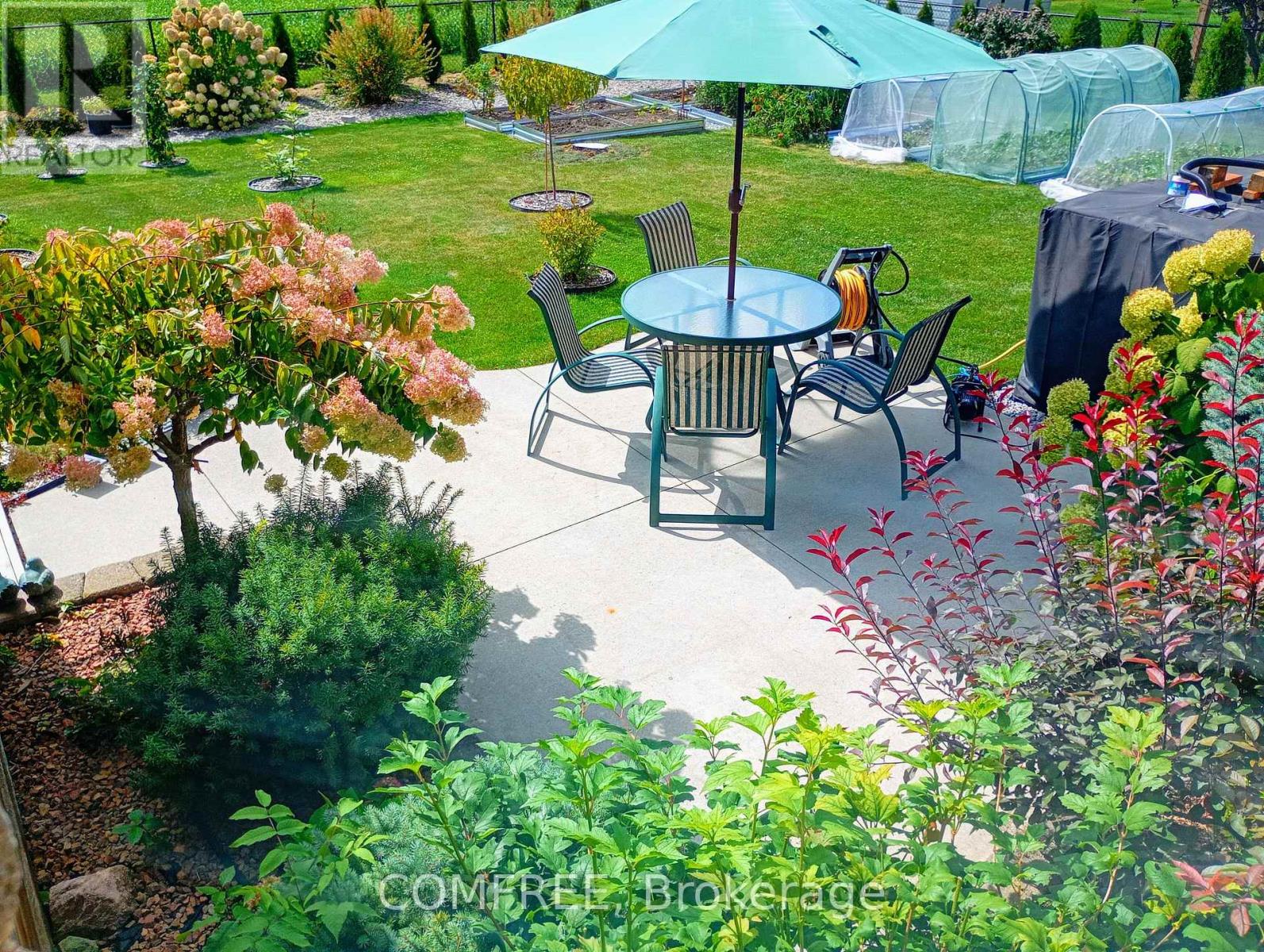 35 Tanya Drive, Southwest Middlesex, Ontario  N0L 1M0 - Photo 2 - X13490048