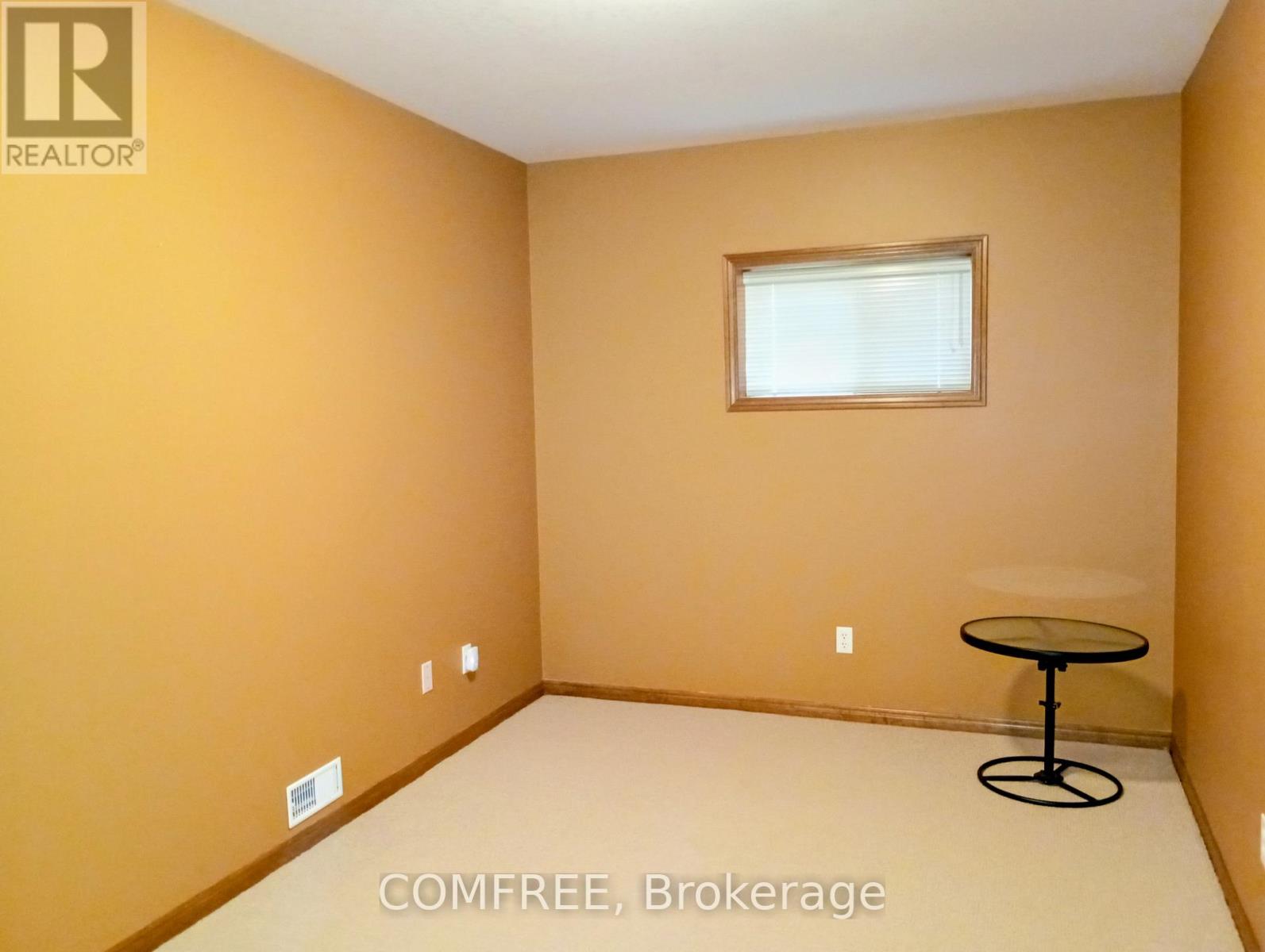 35 Tanya Drive, Southwest Middlesex, Ontario  N0L 1M0 - Photo 28 - X13490048