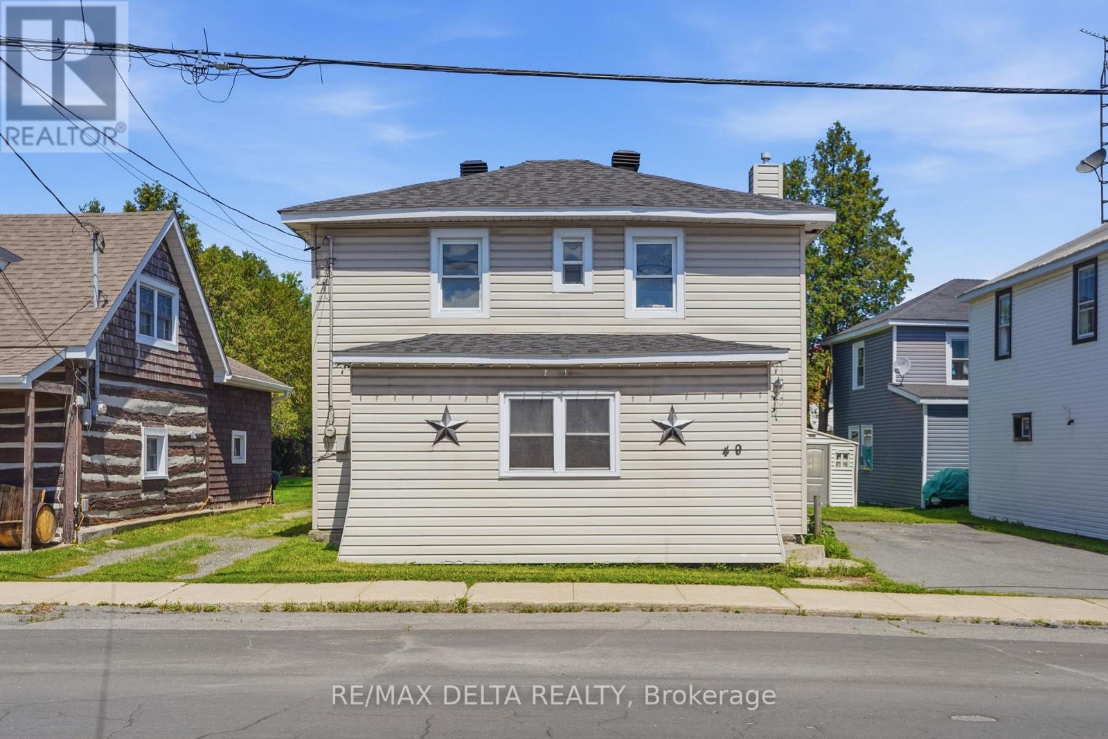 49 Lochiel Street E, North Glengarry, Ontario  K0C 1A0 - Photo 2 - X13490102