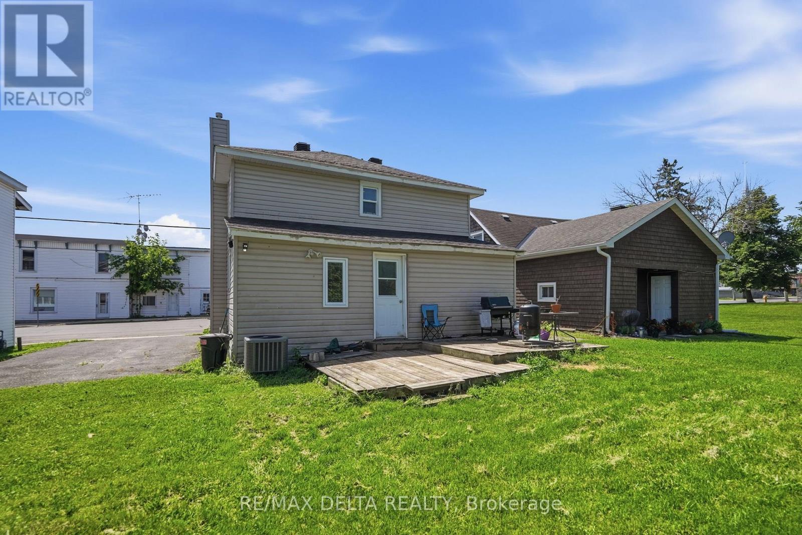 49 Lochiel Street E, North Glengarry, Ontario  K0C 1A0 - Photo 3 - X13490102