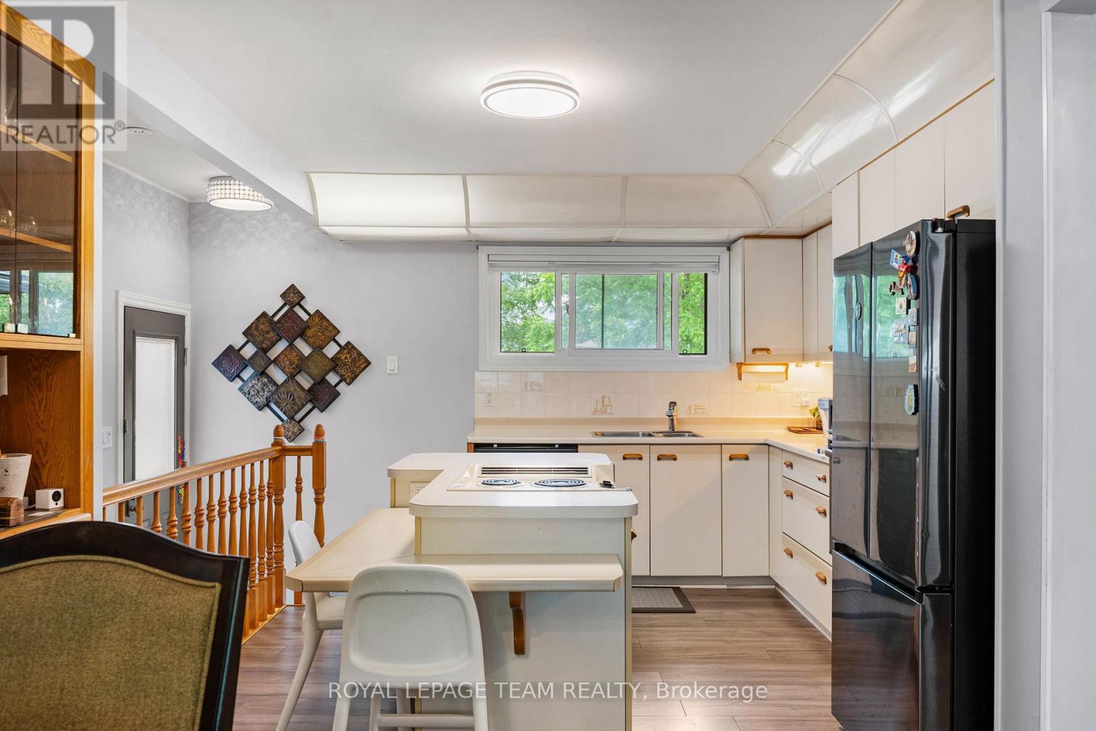 879 Pleasant Park Road, Ottawa, Ontario  K1G 1Z1 - Photo 11 - X13490262