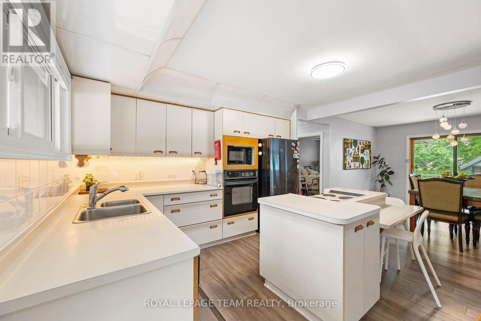 879 Pleasant Park Road, Ottawa, Ontario  K1G 1Z1 - Photo 17 - X13490262