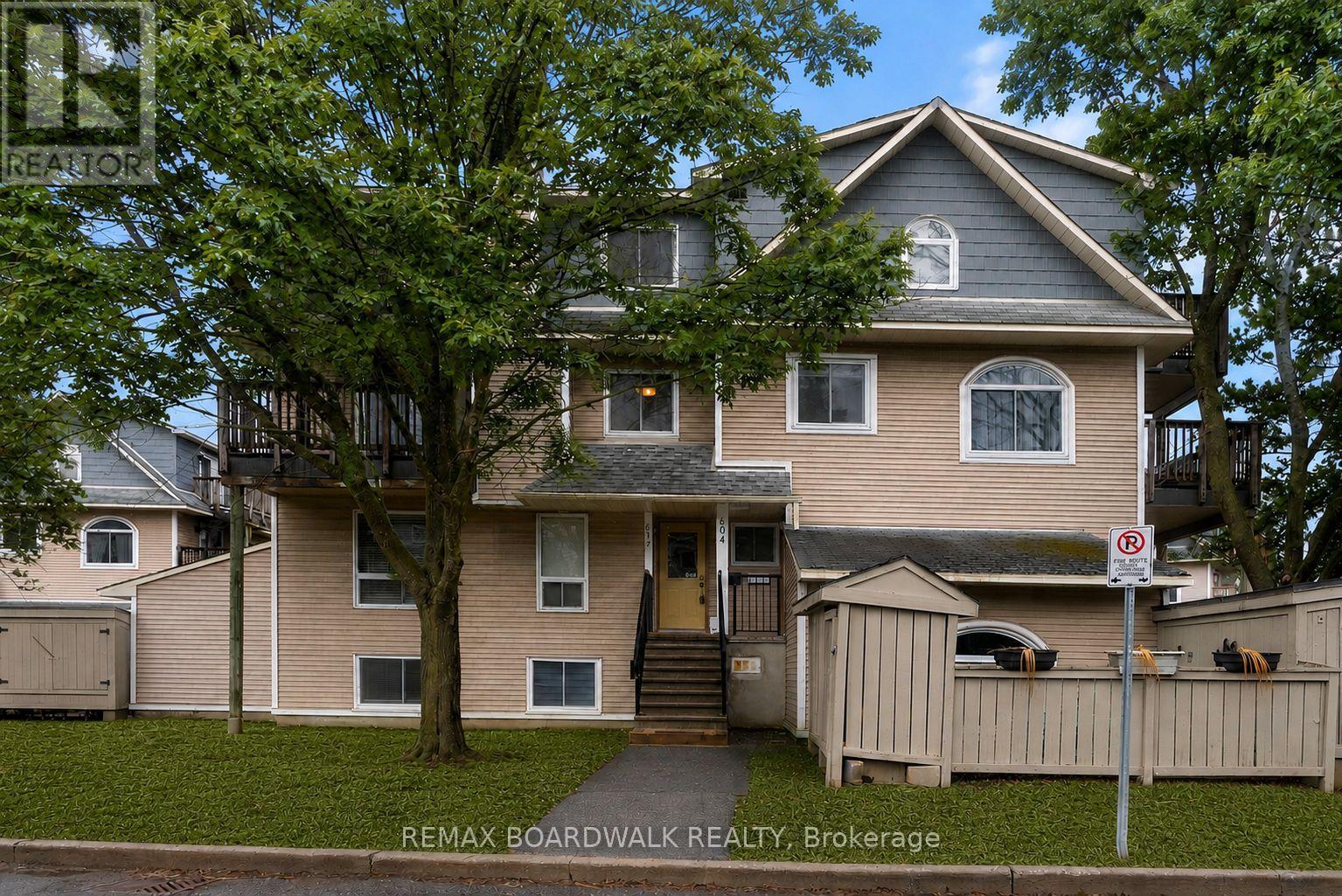 614 Tanguay Court, Ottawa, Ontario  K2L 3X3 - Photo 1 - X13490286