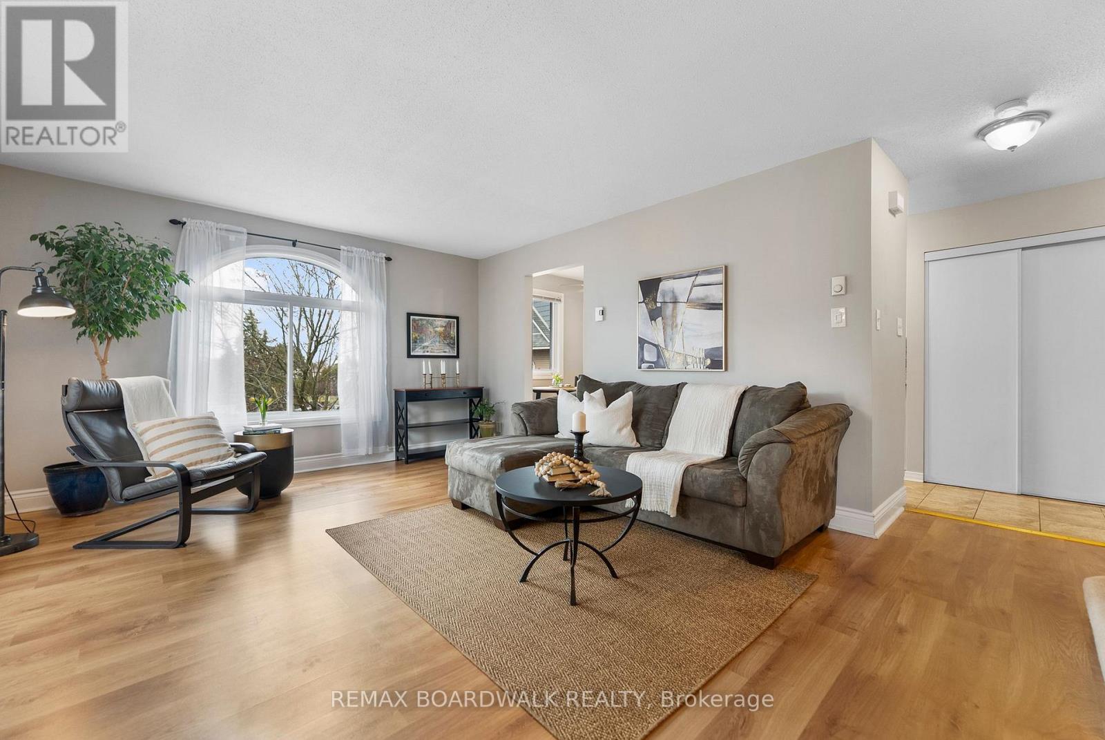 614 Tanguay Court, Ottawa, Ontario  K2L 3X3 - Photo 7 - X13490286