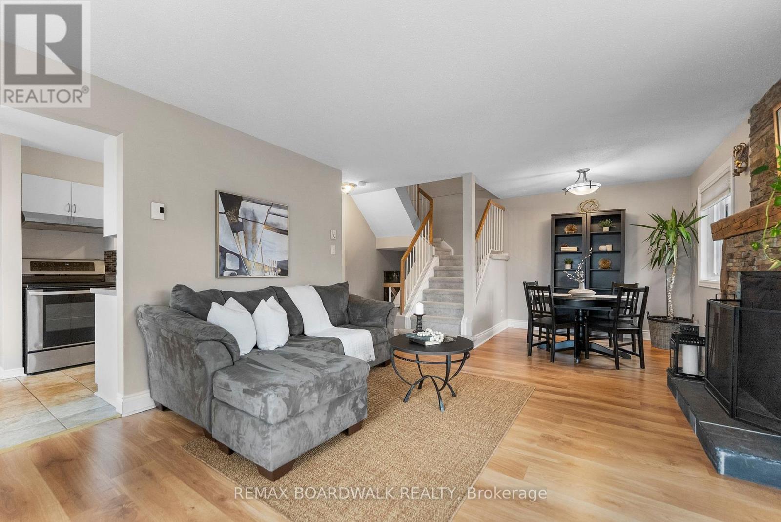614 Tanguay Court, Ottawa, Ontario  K2L 3X3 - Photo 9 - X13490286