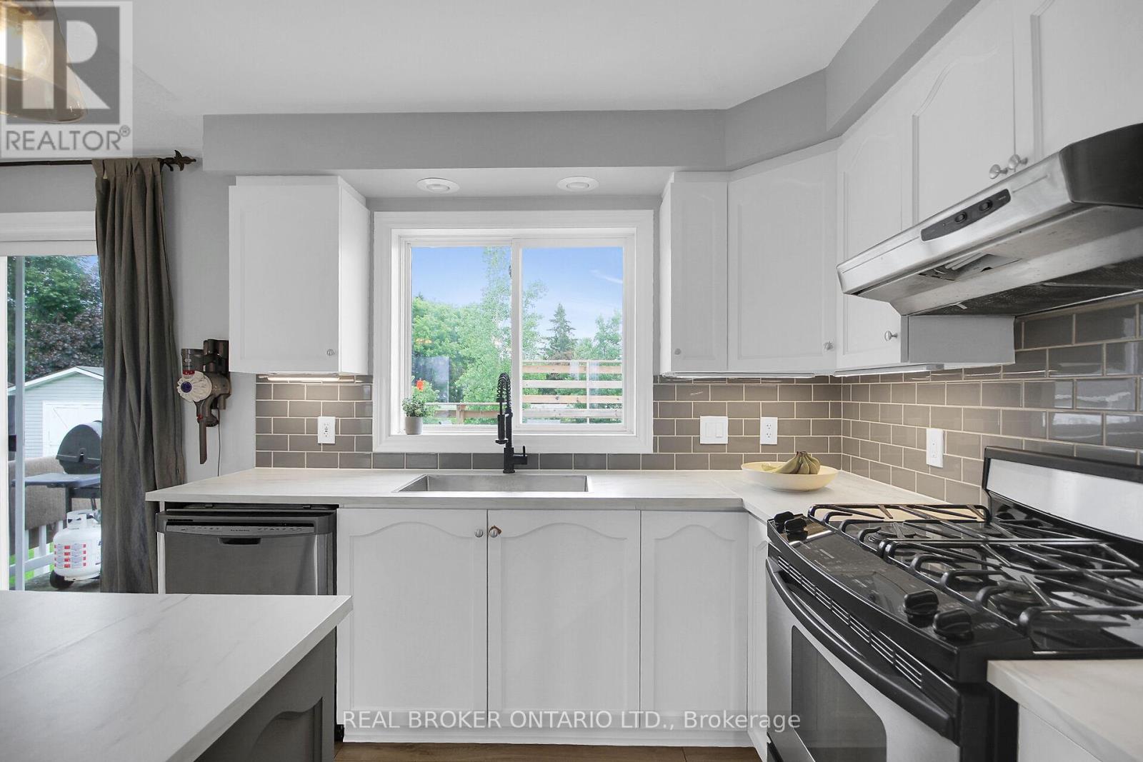 11 Lori Lane, North Dundas, Ontario  K0C 1H0 - Photo 11 - X13490428