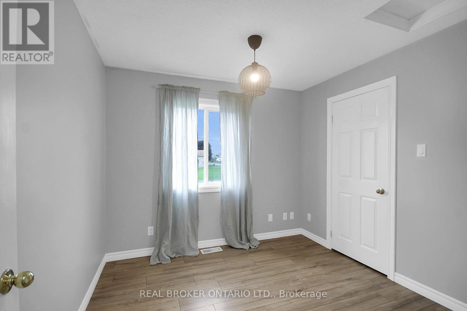 11 Lori Lane, North Dundas, Ontario  K0C 1H0 - Photo 14 - X13490428